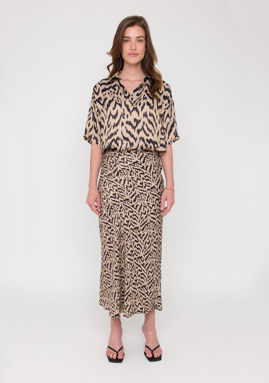 ANNA VAN TOOR BLOUSE KORTE MOUW