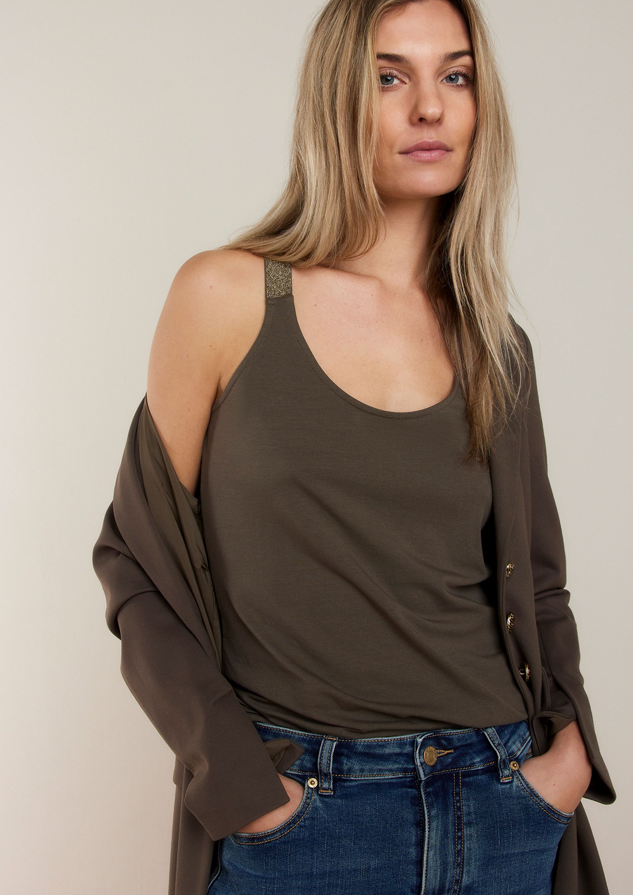 SUMMUM TOP