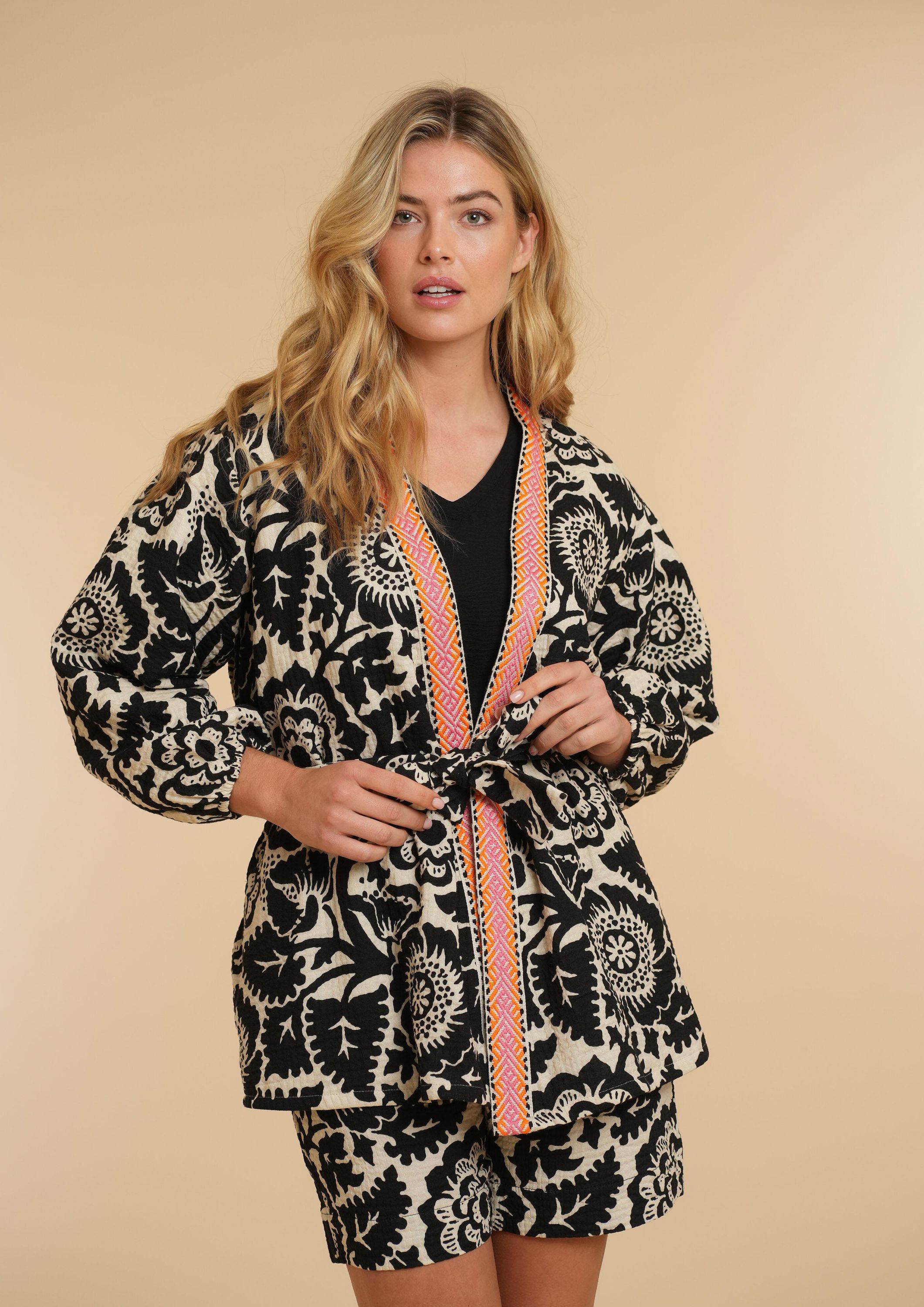 GEISHA BLAZER