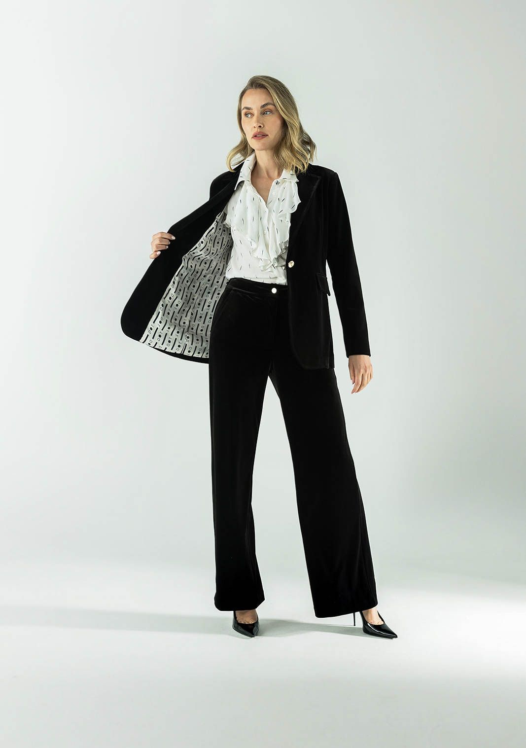 LABEL DOT BLAZER