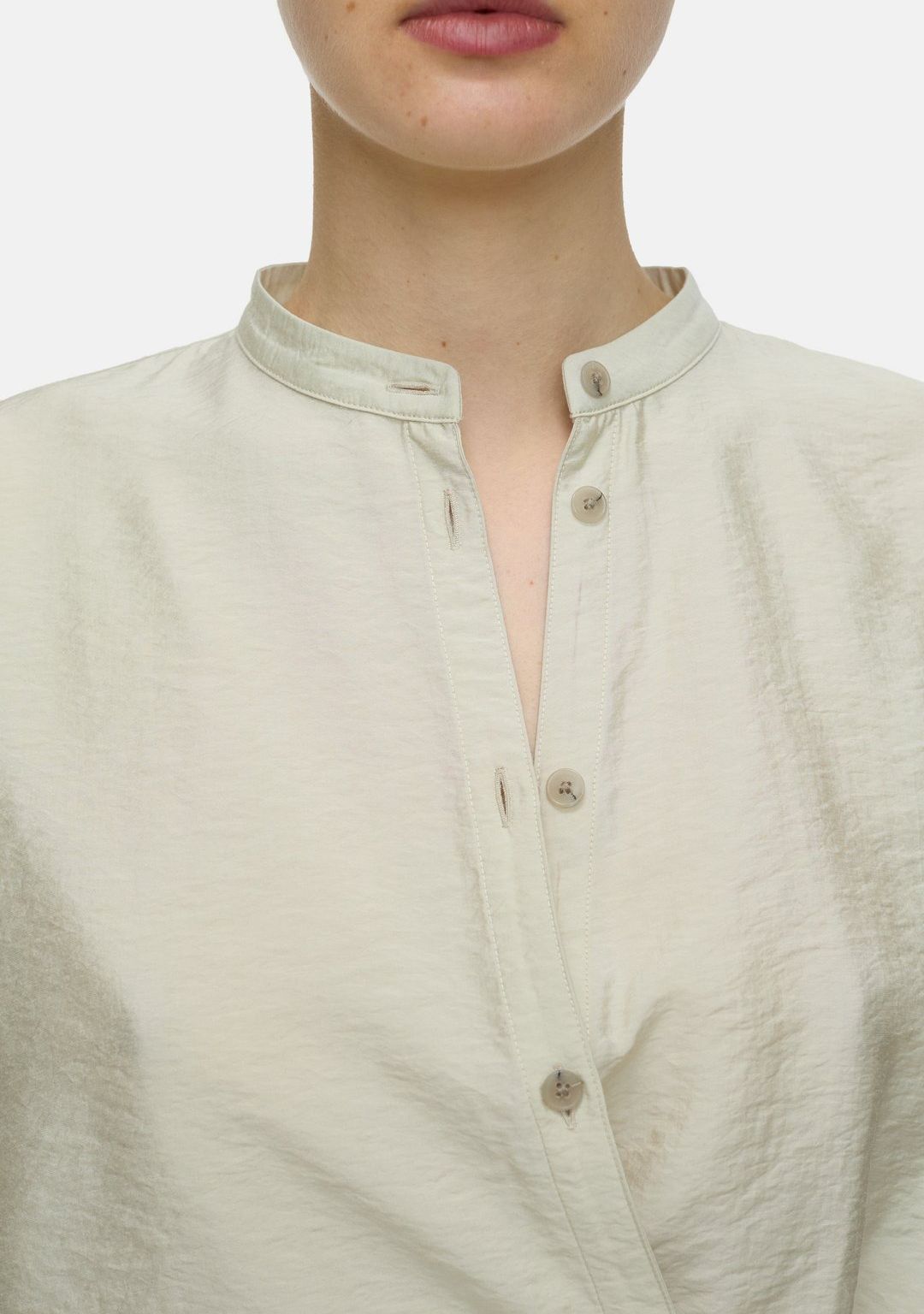 CLOSED BLOUSE