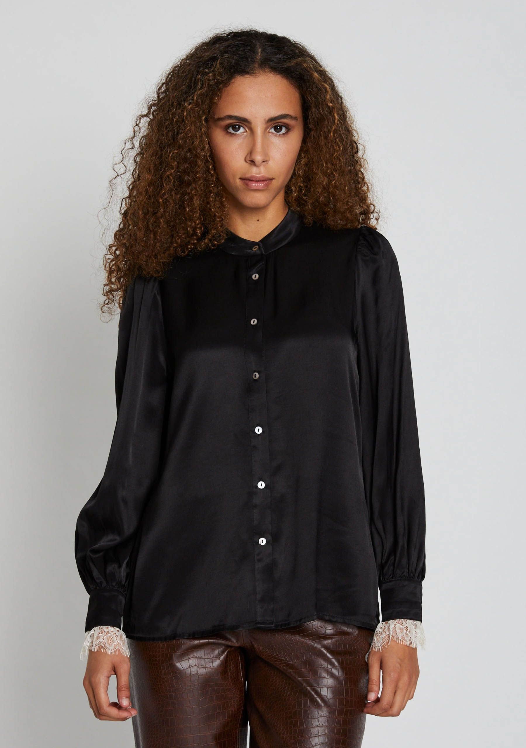 BRUUNS BAZAAR BLOUSE