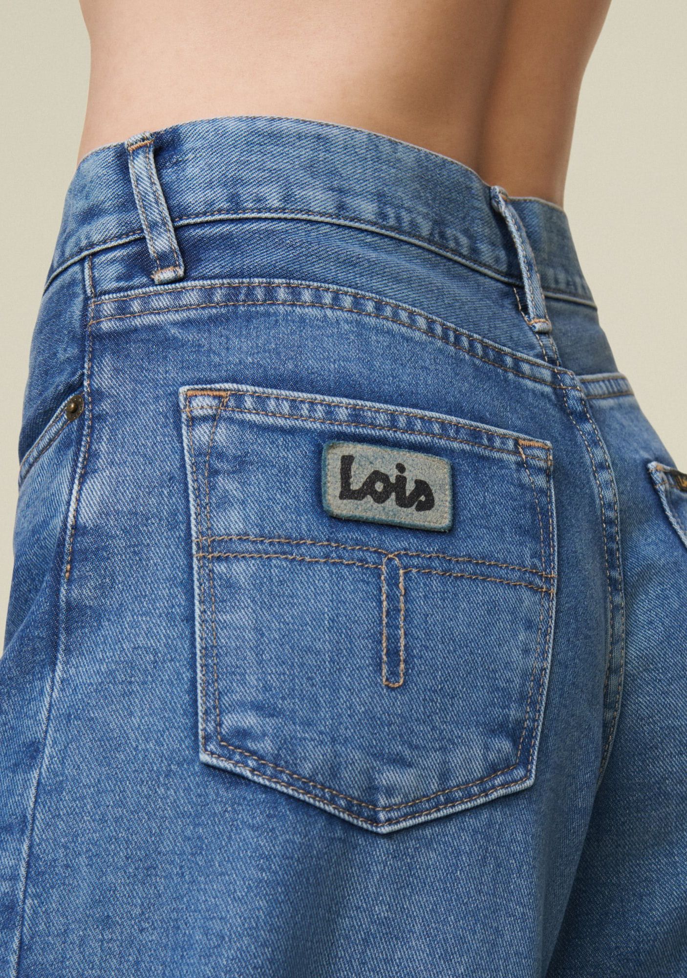 LOIS JEANS