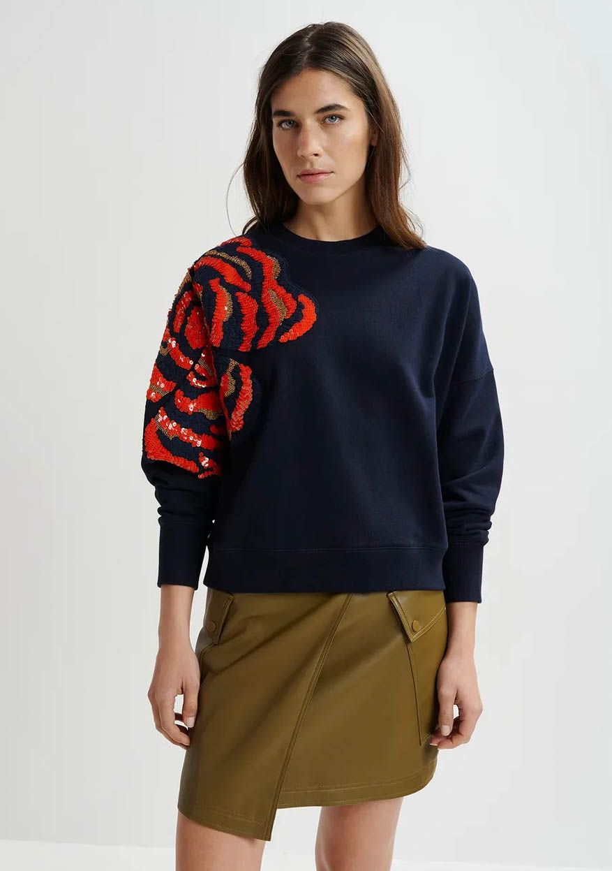 ESSENTIEL SWEATER