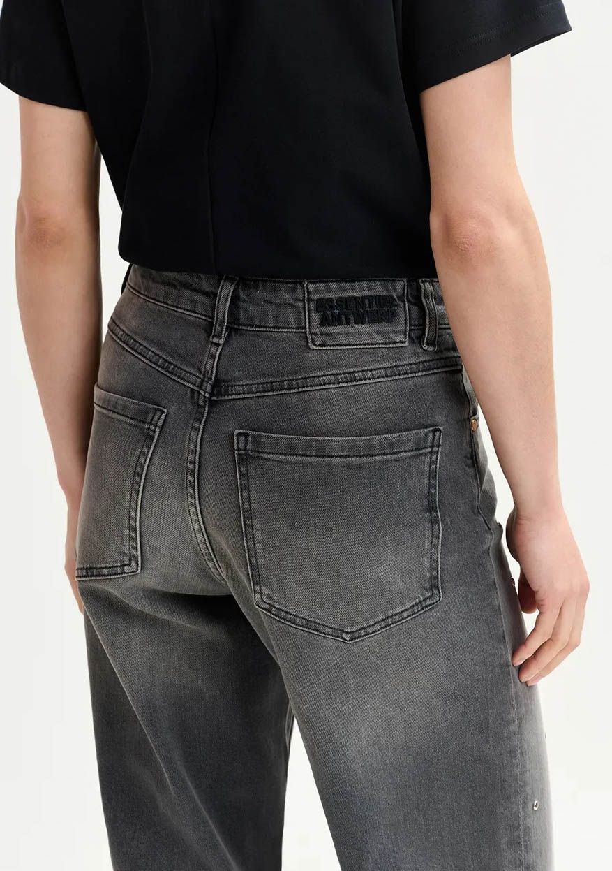 ESSENTIEL JEANS