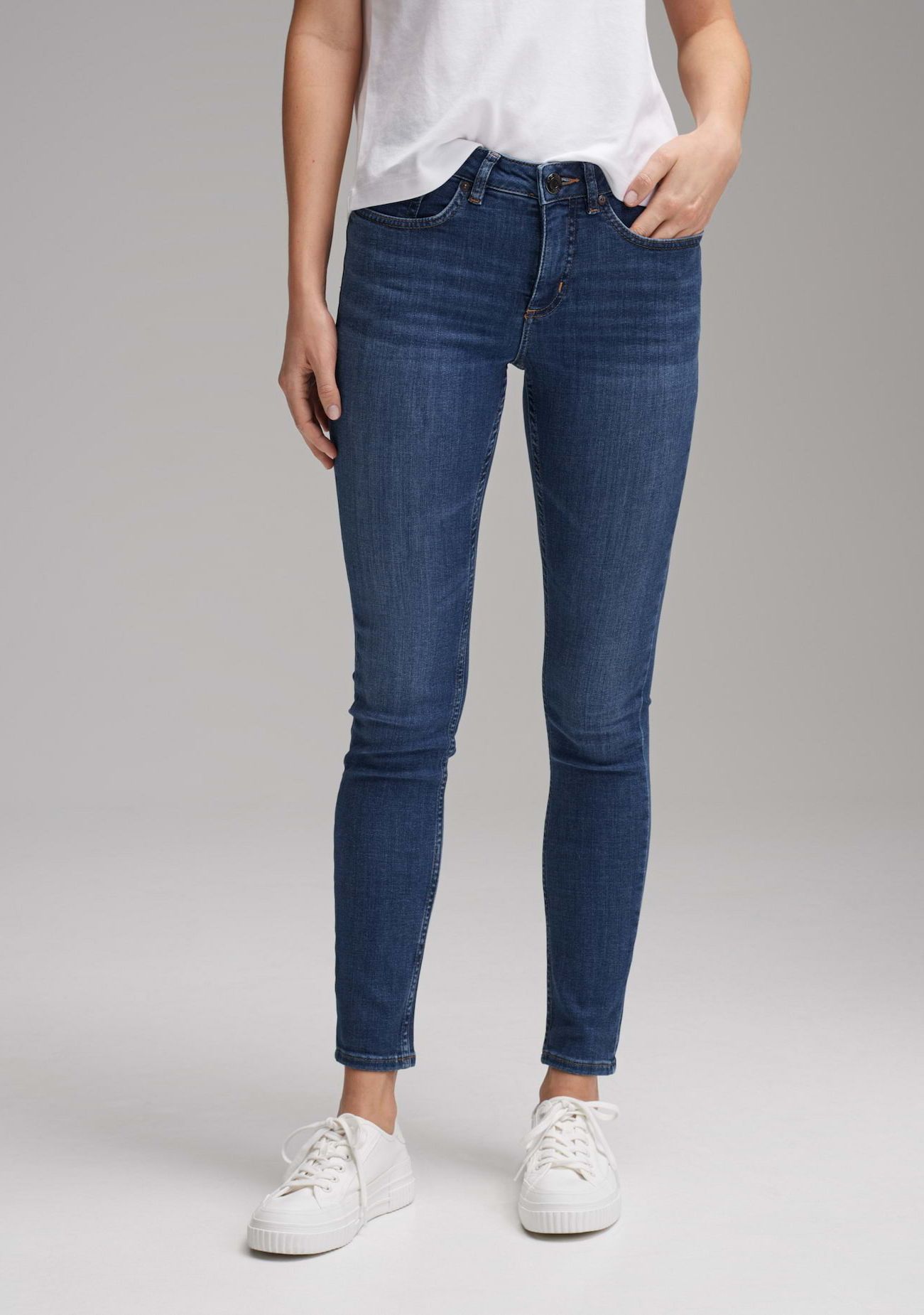 OPUS JEANS