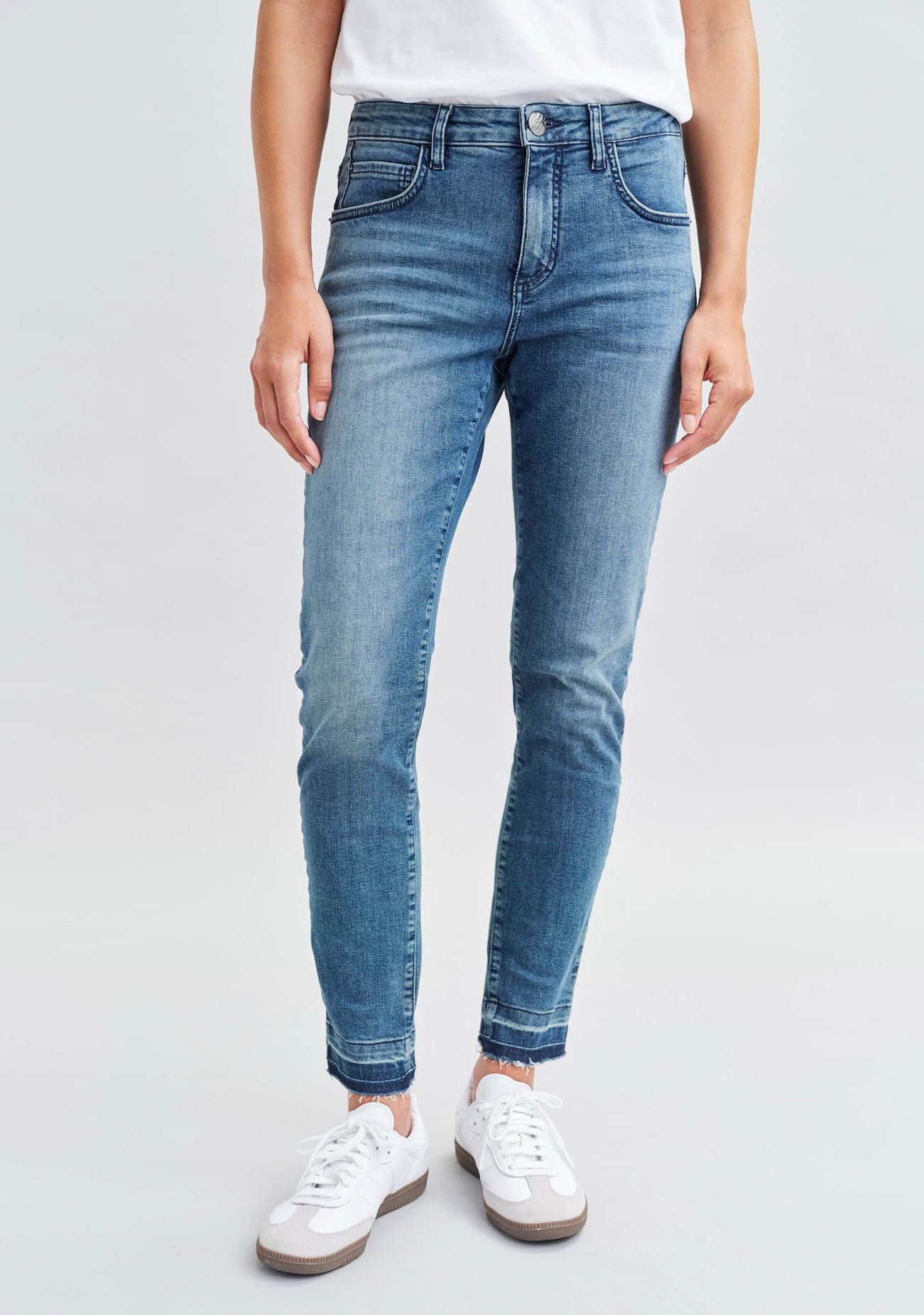 OPUS JEANS