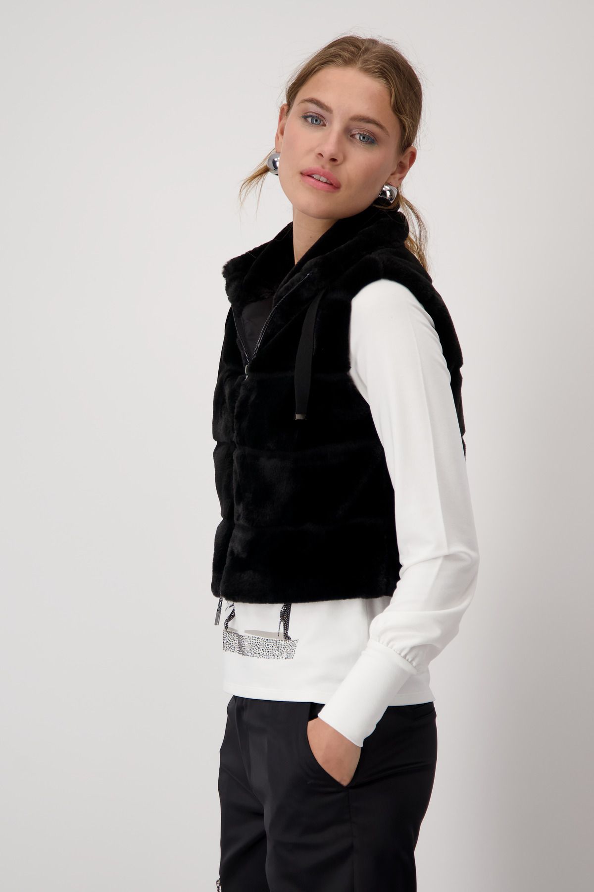 MONARI BODYWARMER