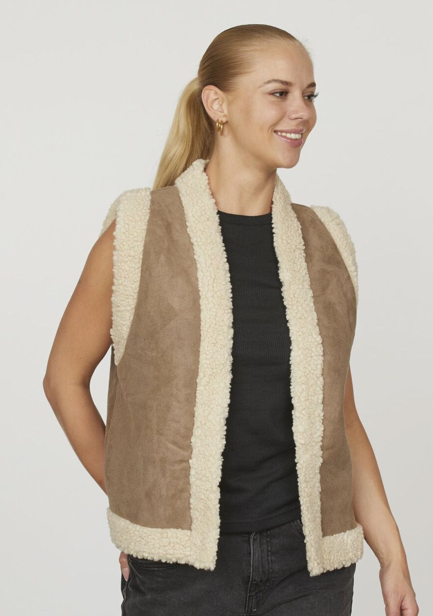 SISTERS POINT GILET