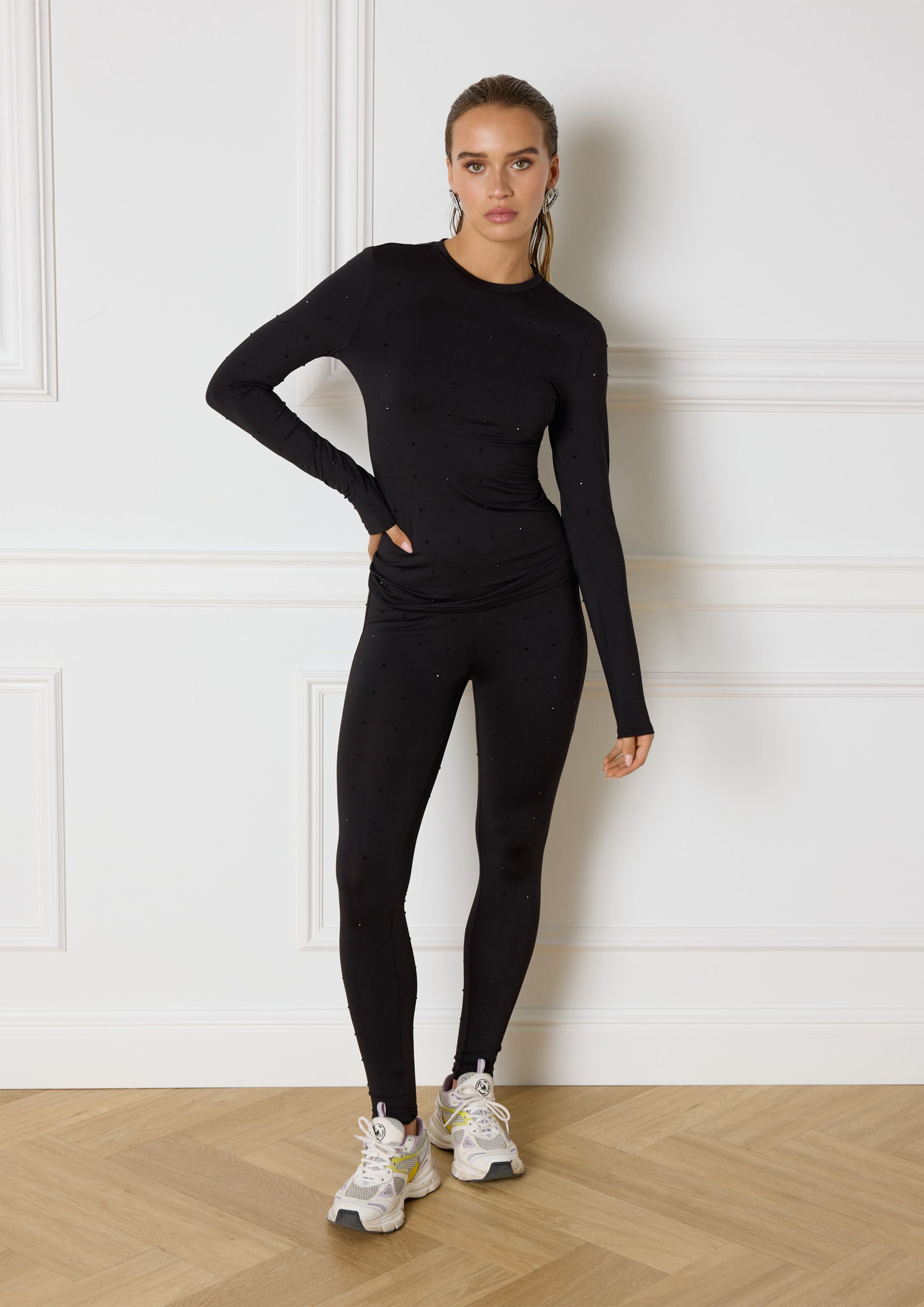 REFINED DEPARTMENT LEGGING