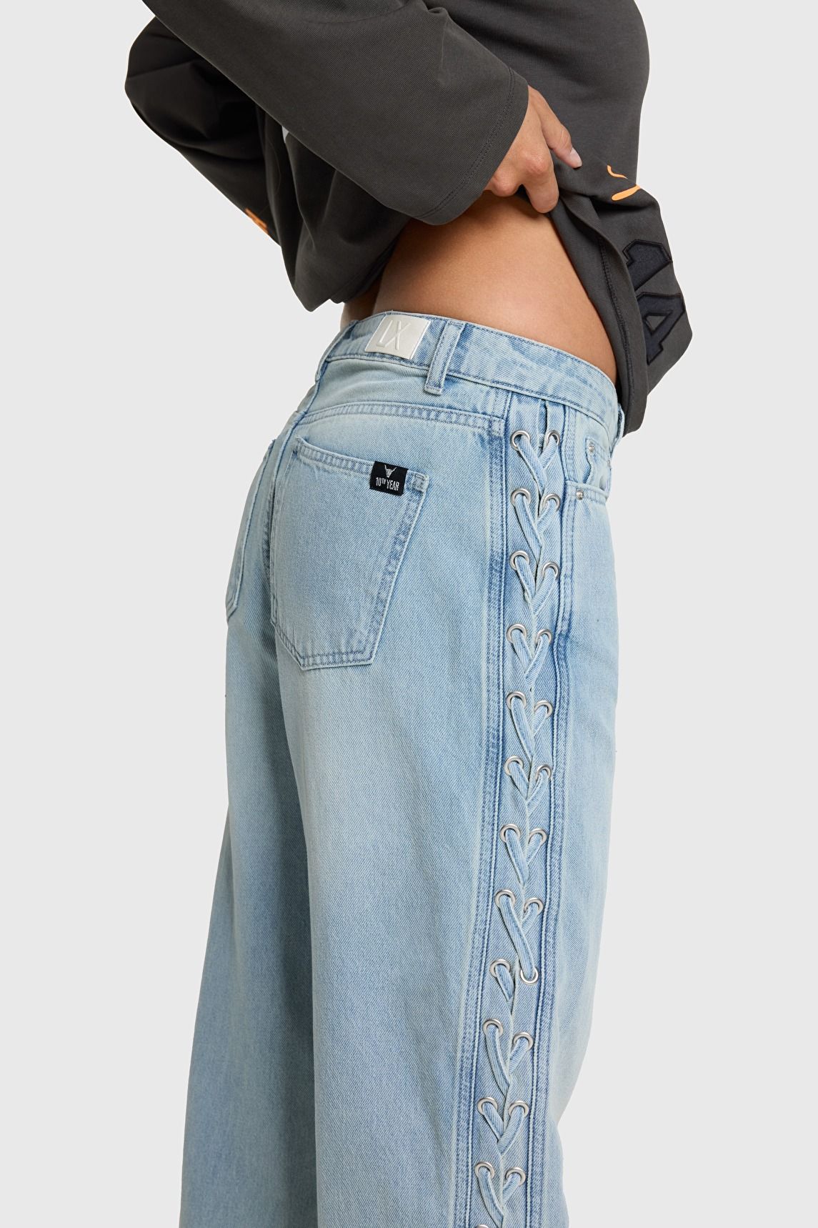 ALIX THE LABEL JEANS