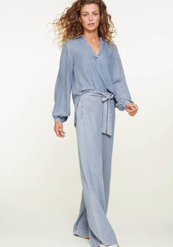SIMPLE BLOUSE SIMPLE BLOUSE
