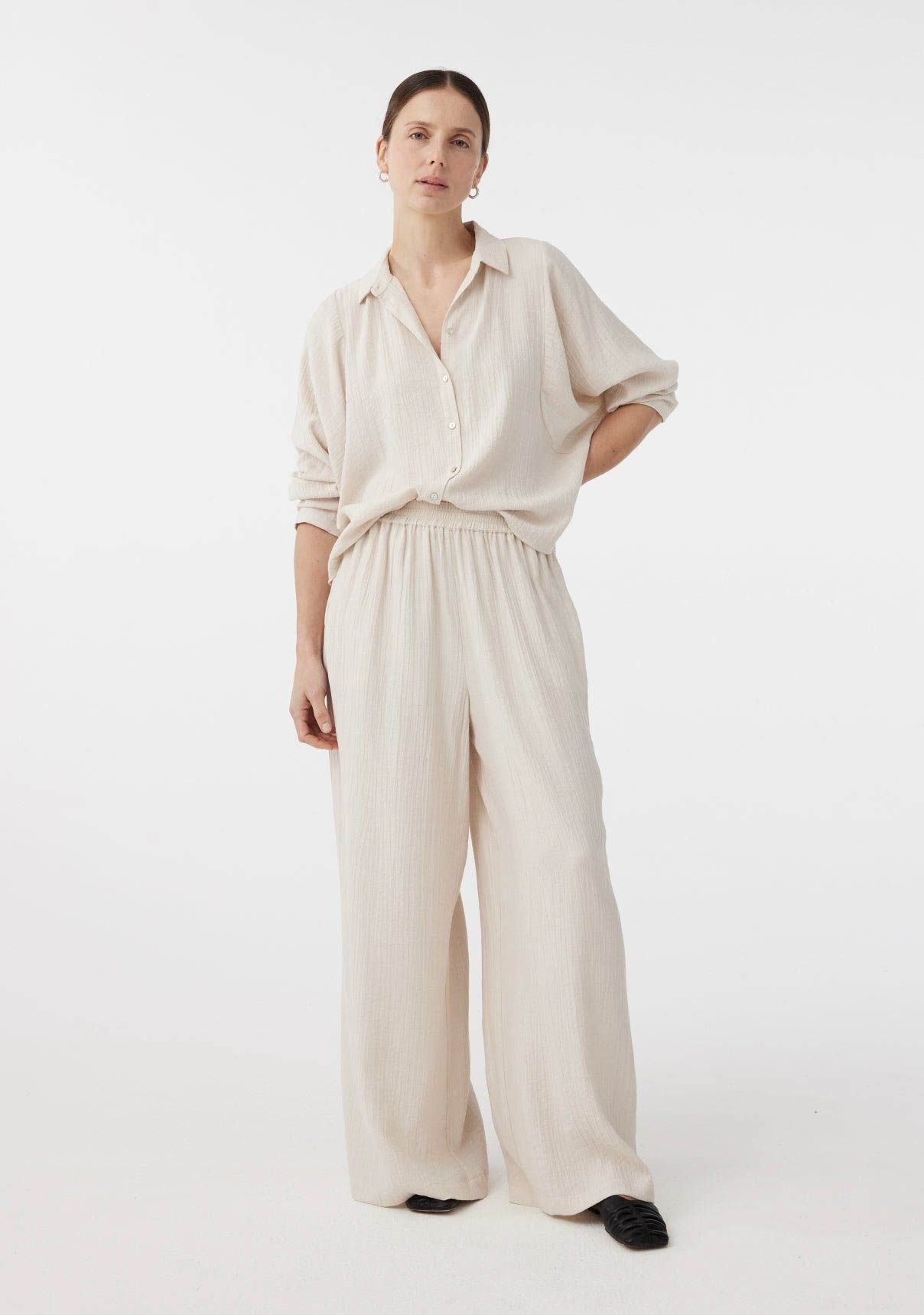 KNIT-TED BLOUSE KNIT-TED BLOUSE