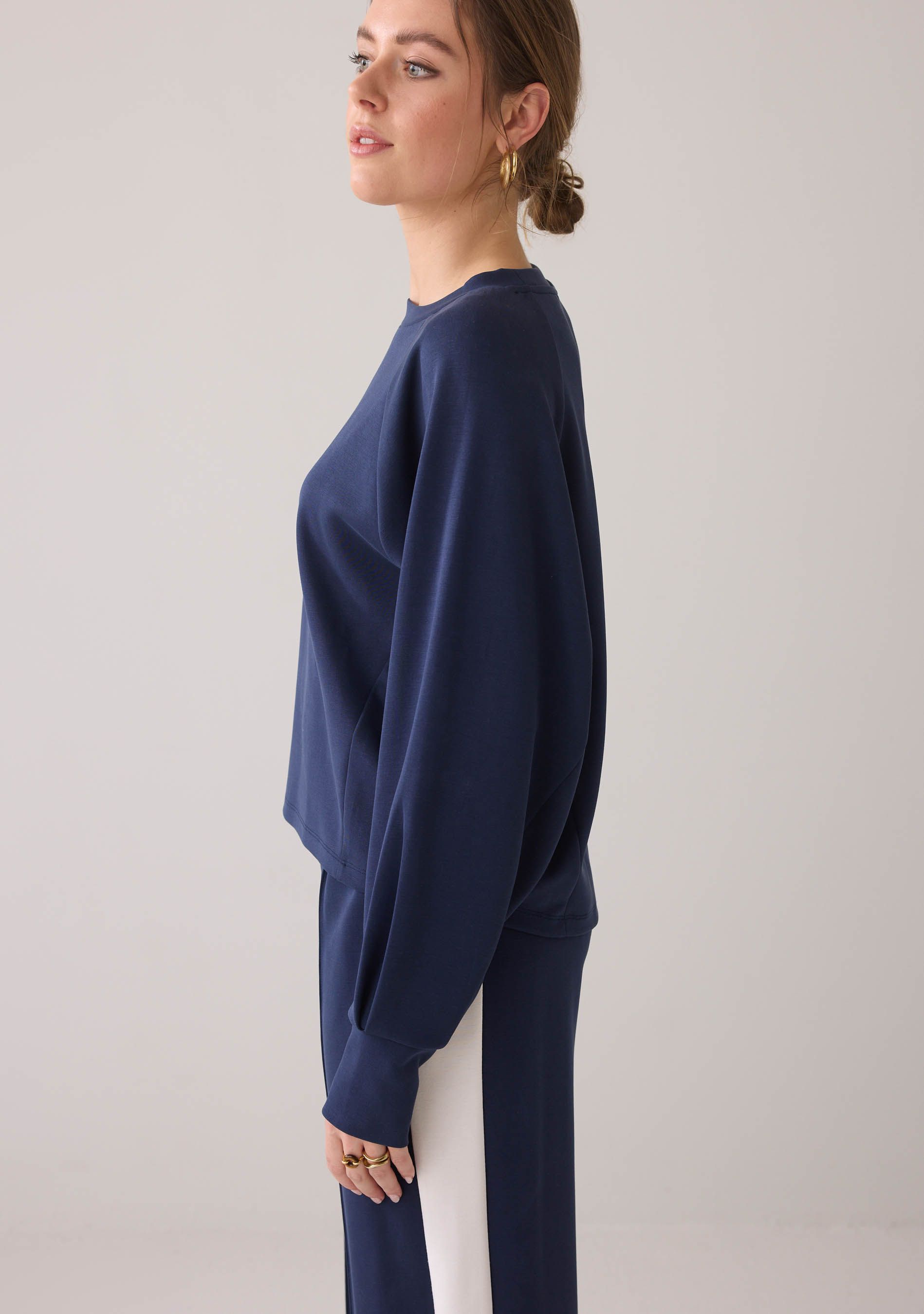 SUMMUM SWEATER