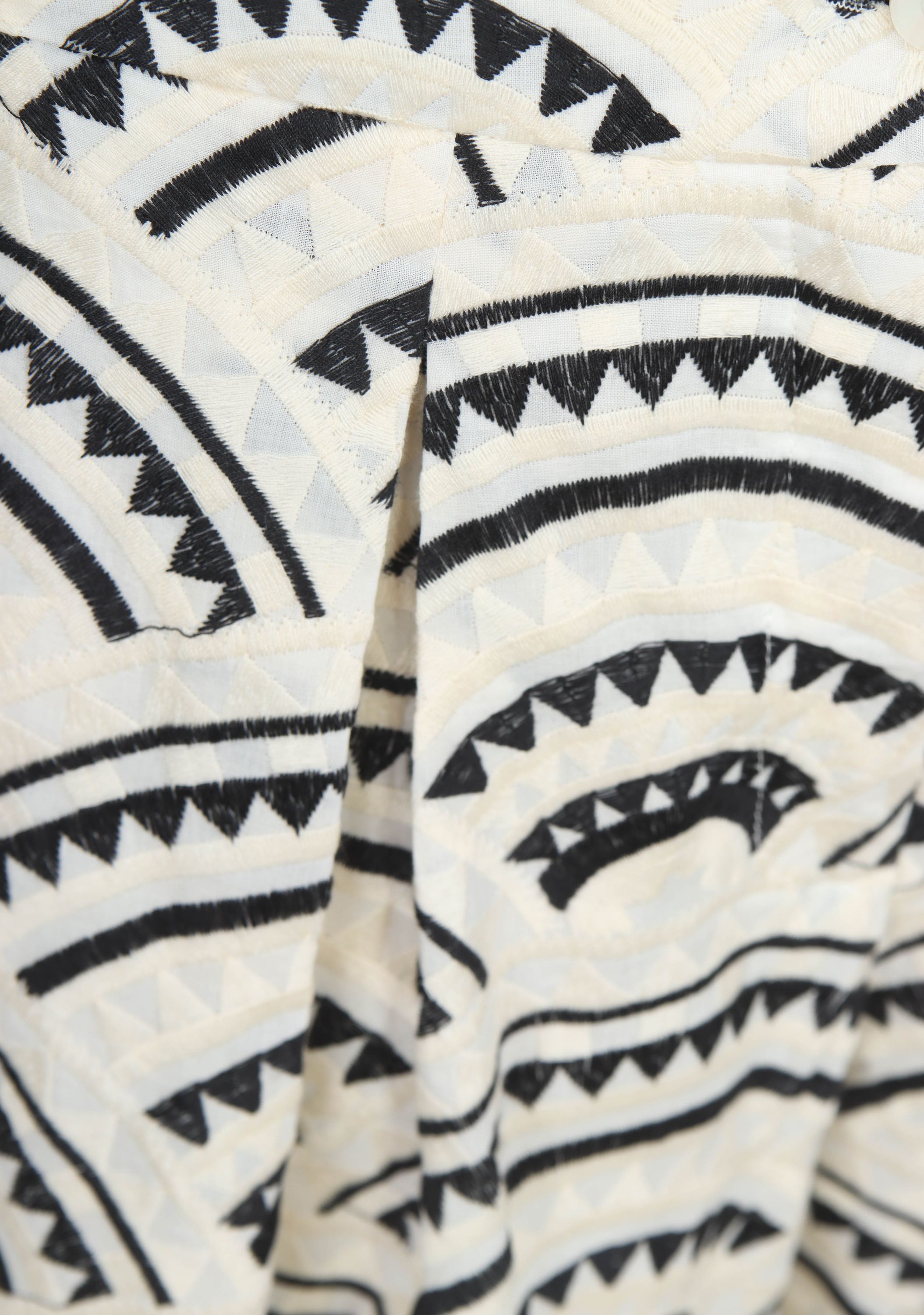 GREEK ARCHAIC KORI SHORT