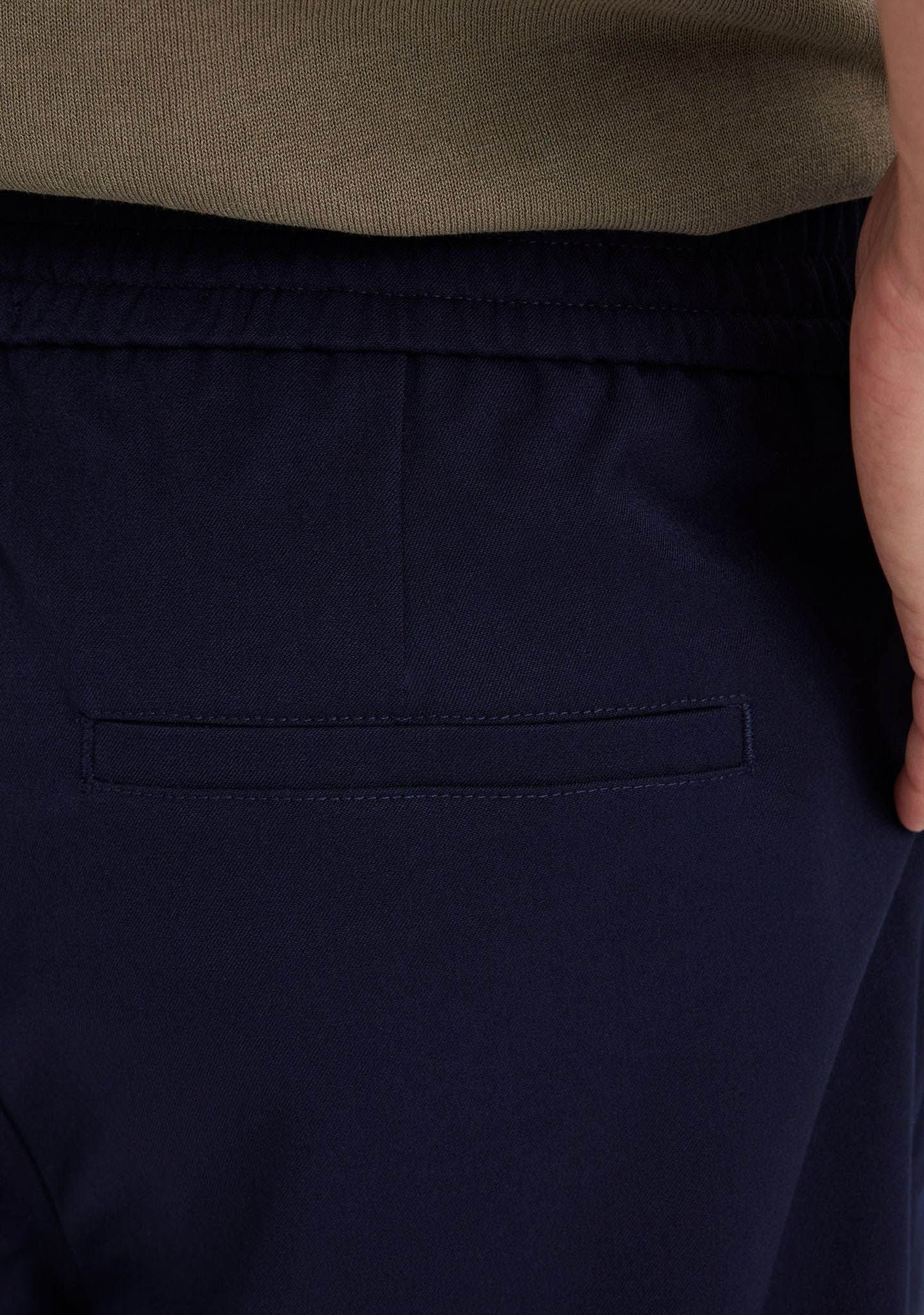 PLAIN SHORT