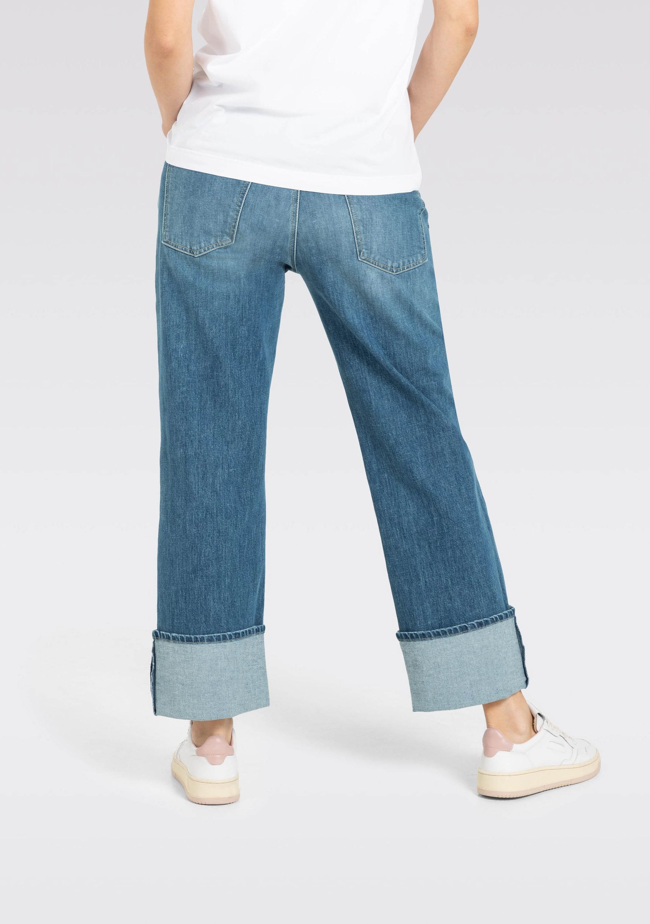 DAYDREAM JEANS