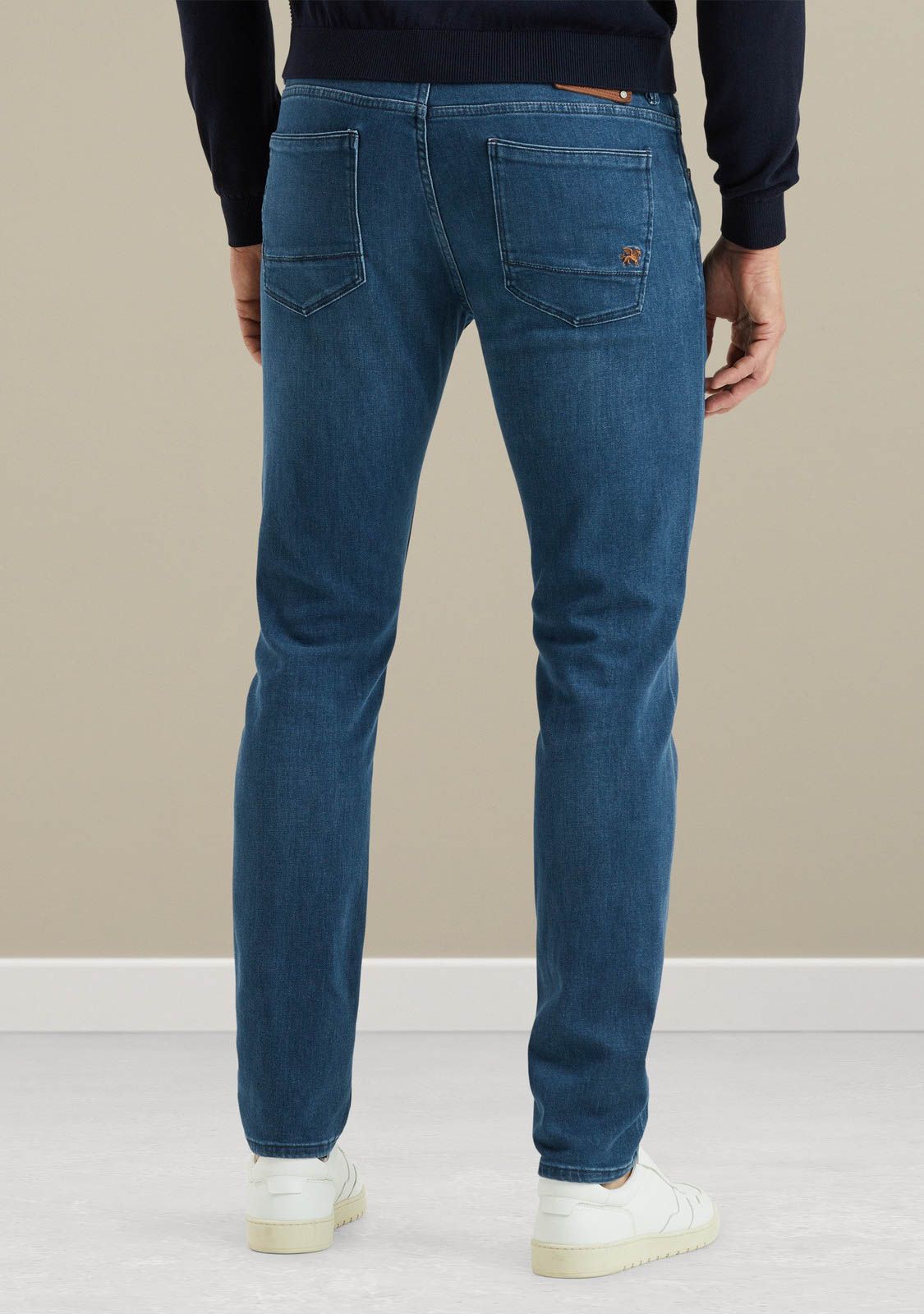 VANGUARD JEANS