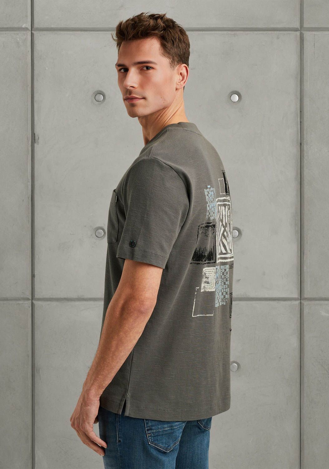 CAST IRON TSHIRT