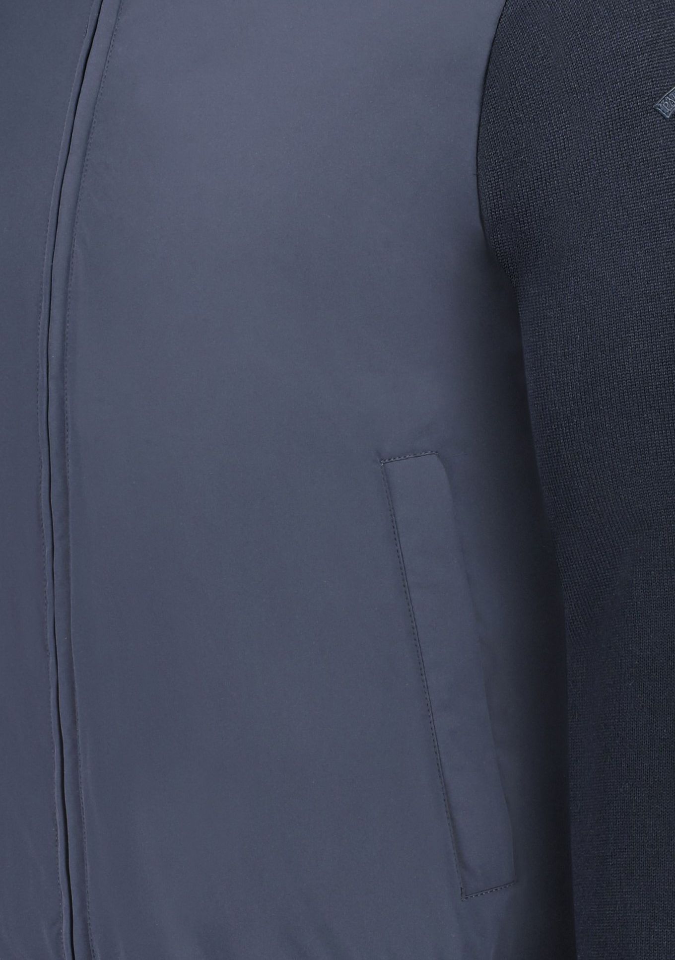 PAUL EN SHARK VEST