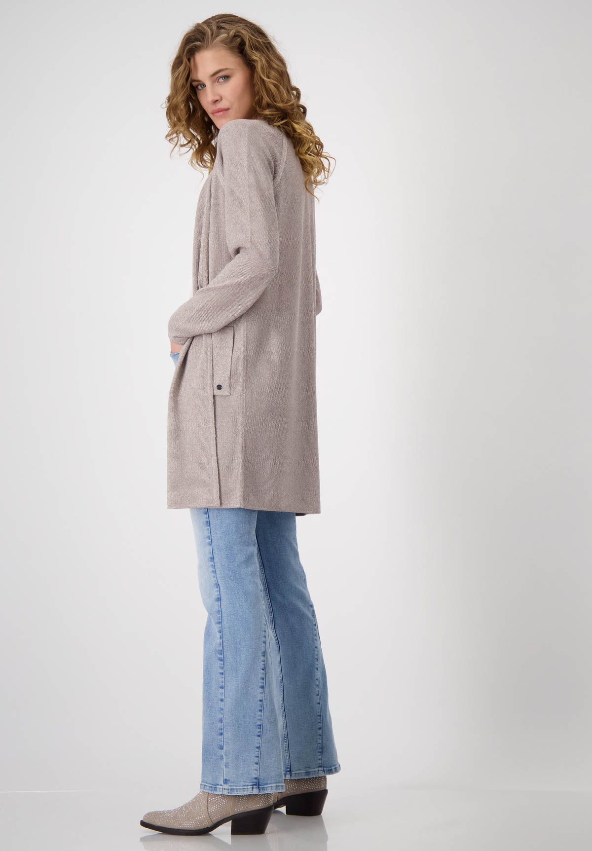 MONARI VEST
