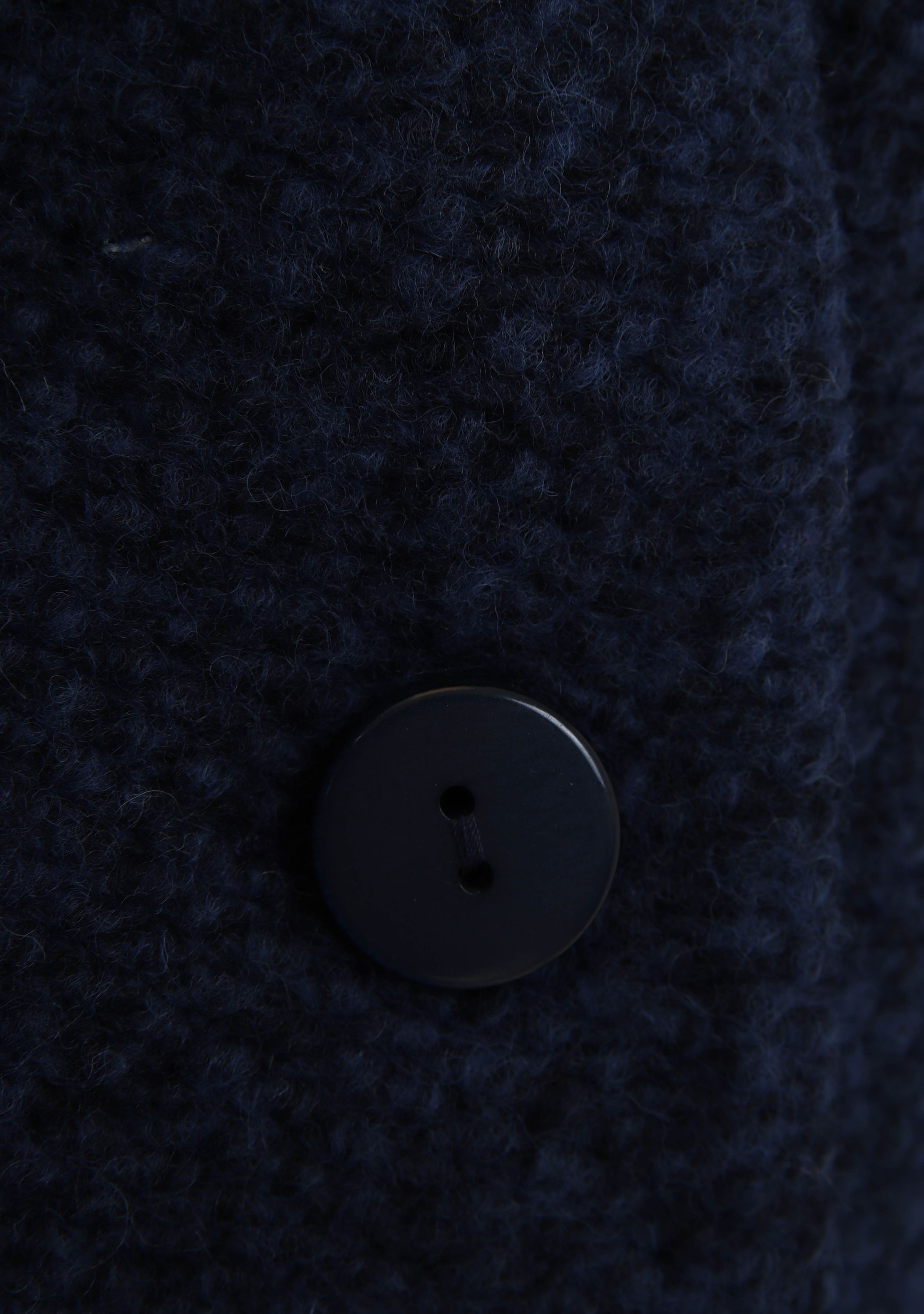 MILO COATS MANTEL