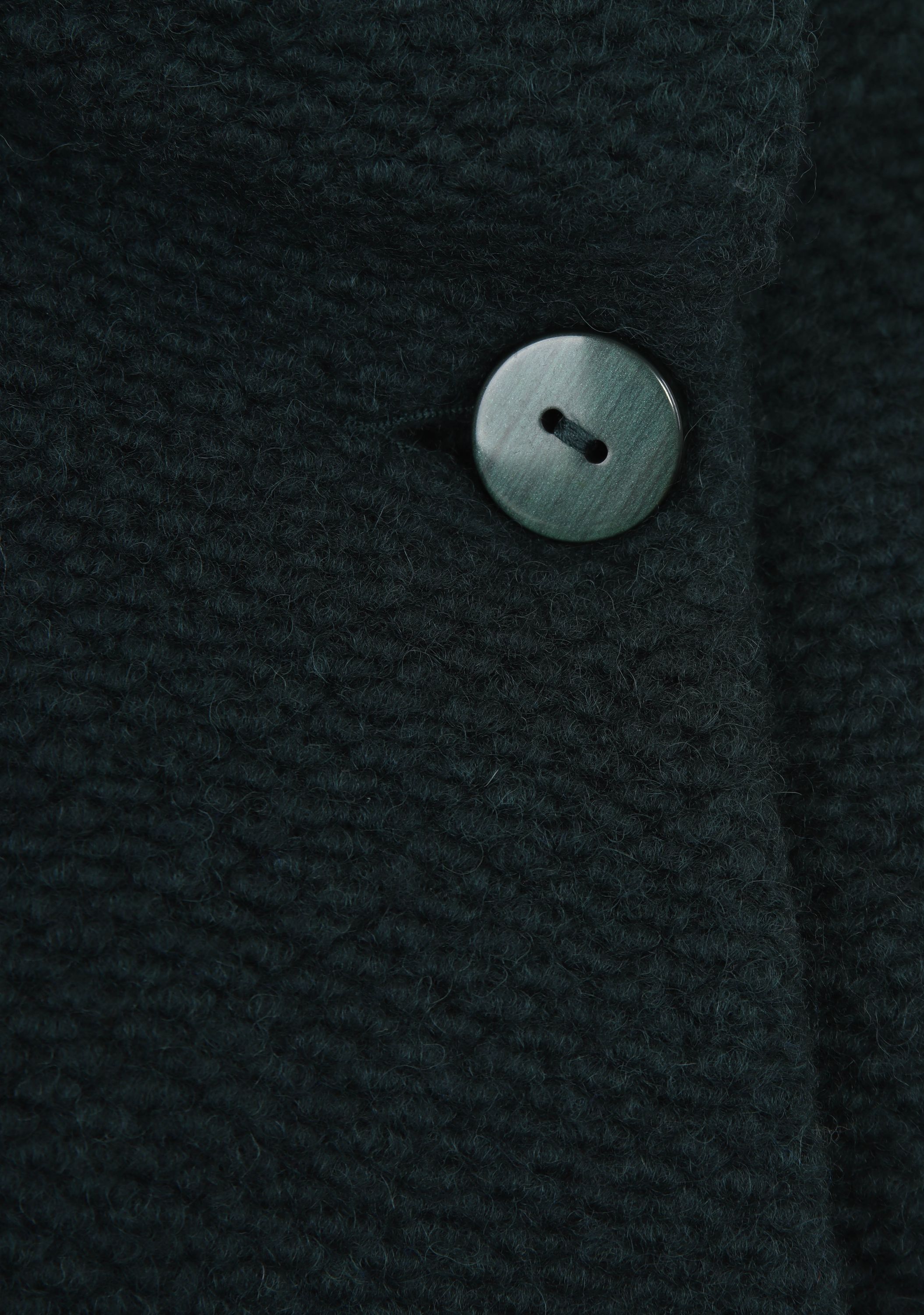 MILO COATS MANTEL