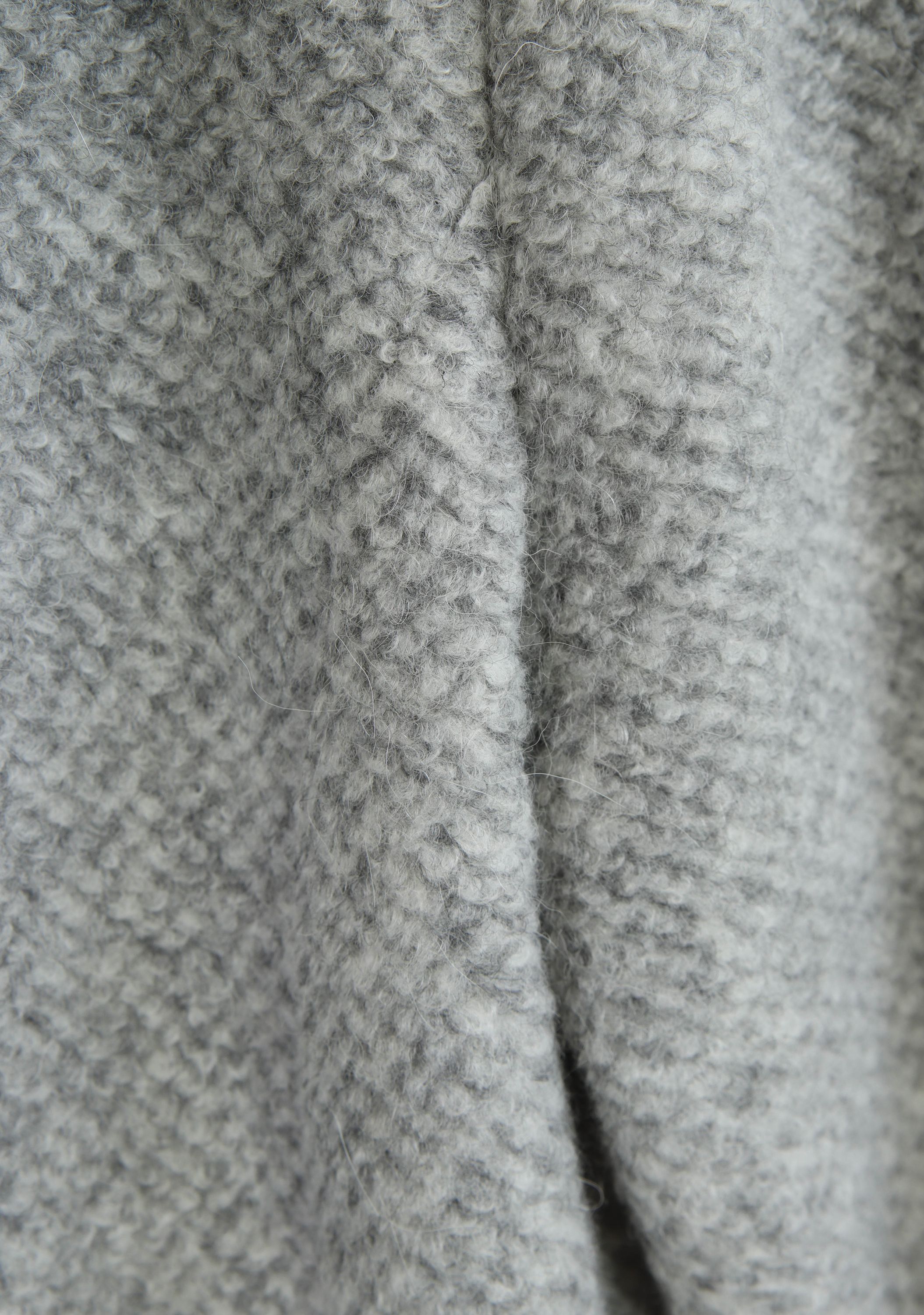 MILO COATS MANTEL