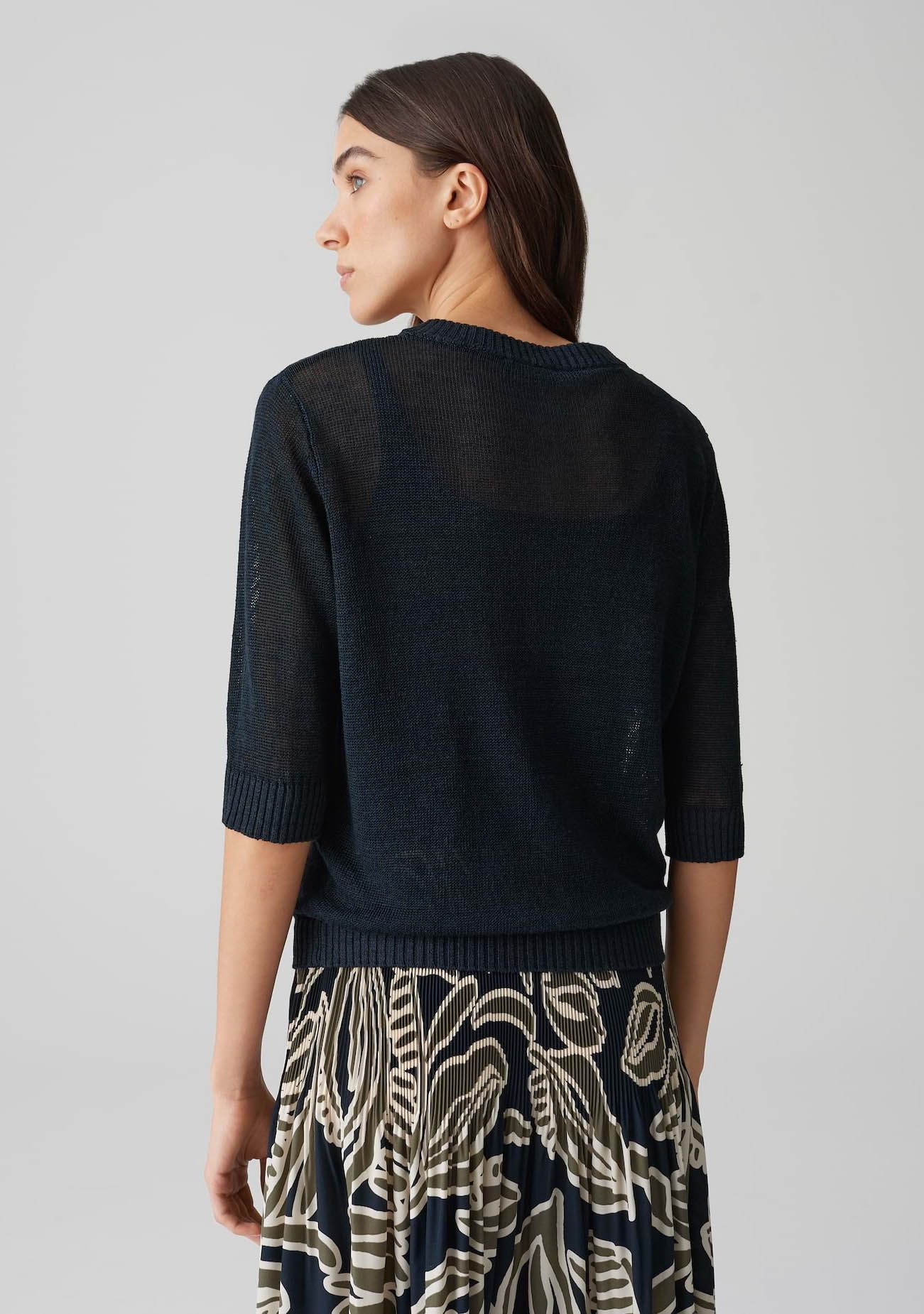 OPUS VEST