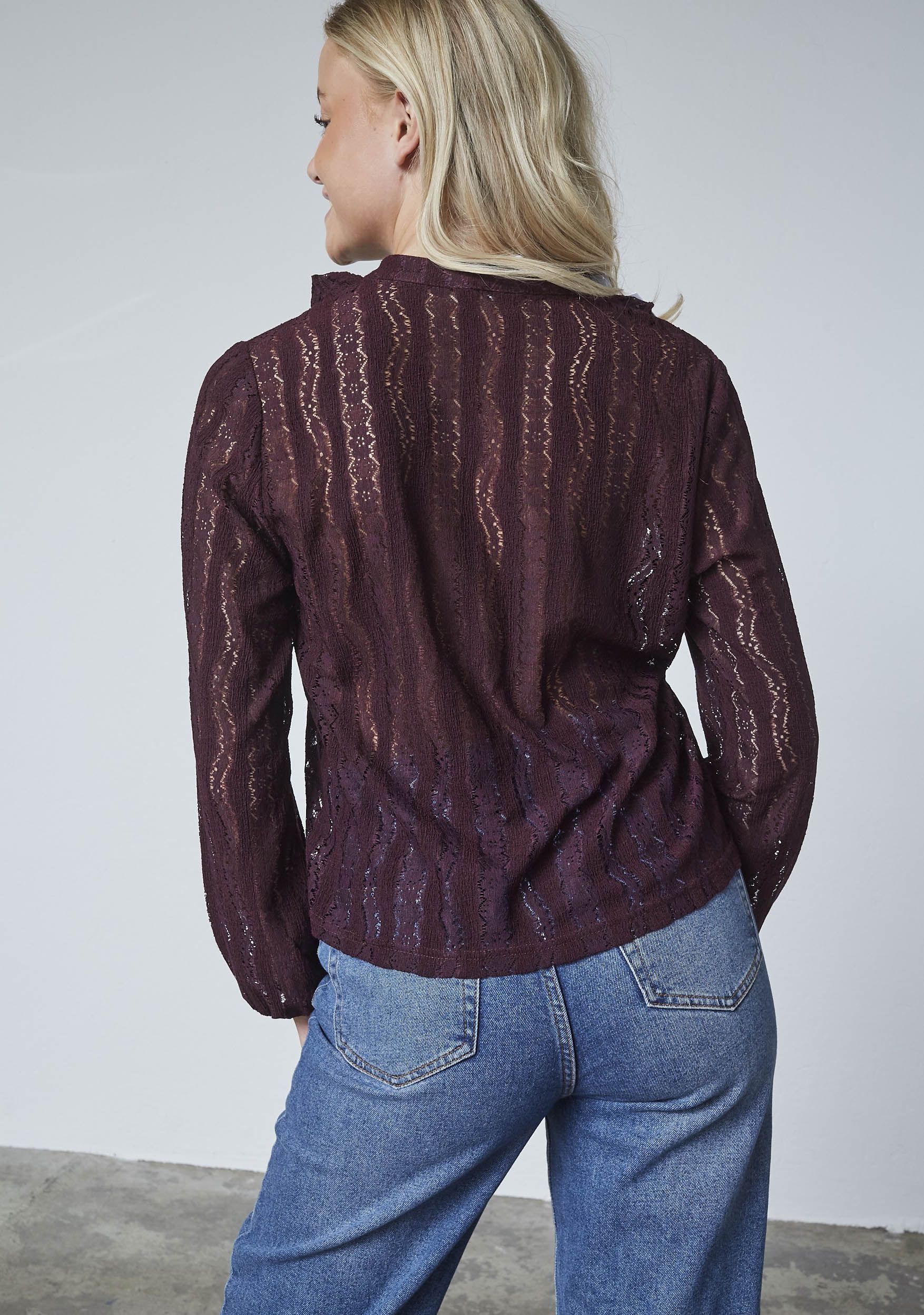 SISTERS POINT BLOUSE