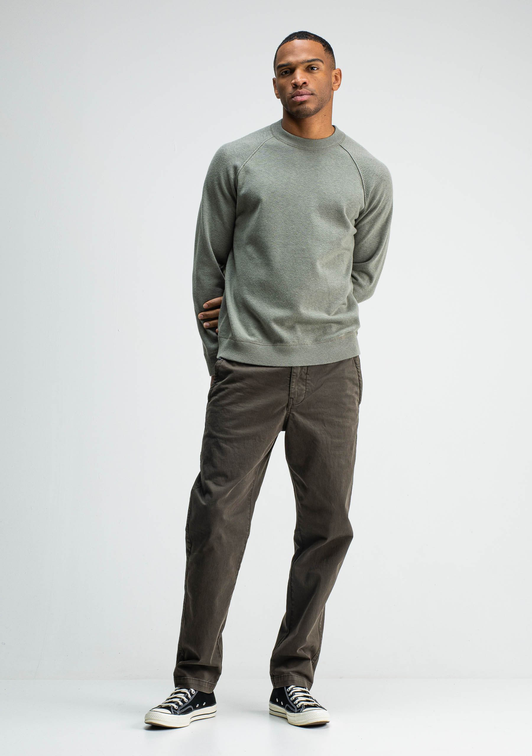 BUTCHER OF BLUE SWEATER