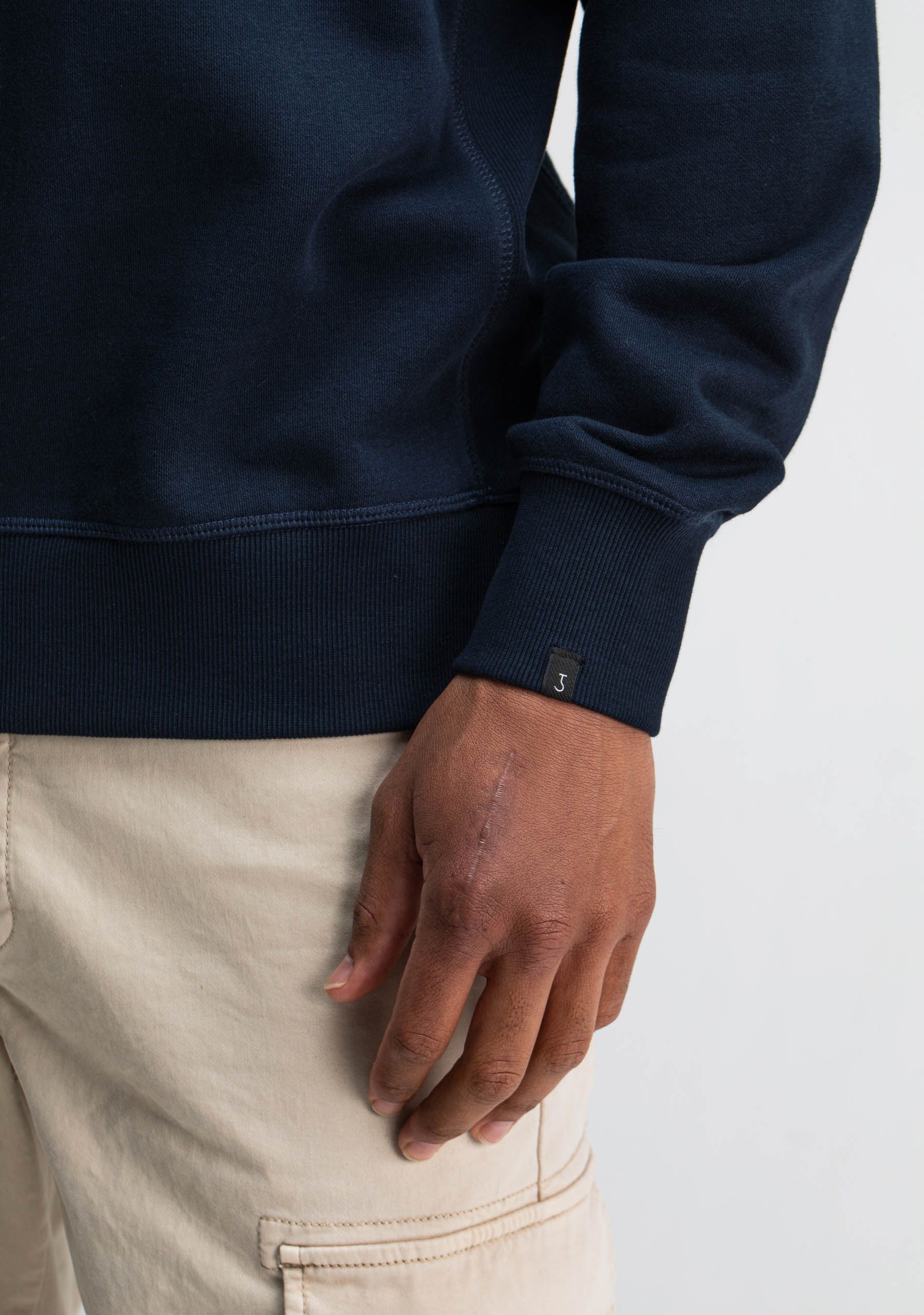 BUTCHER OF BLUE SWEATER