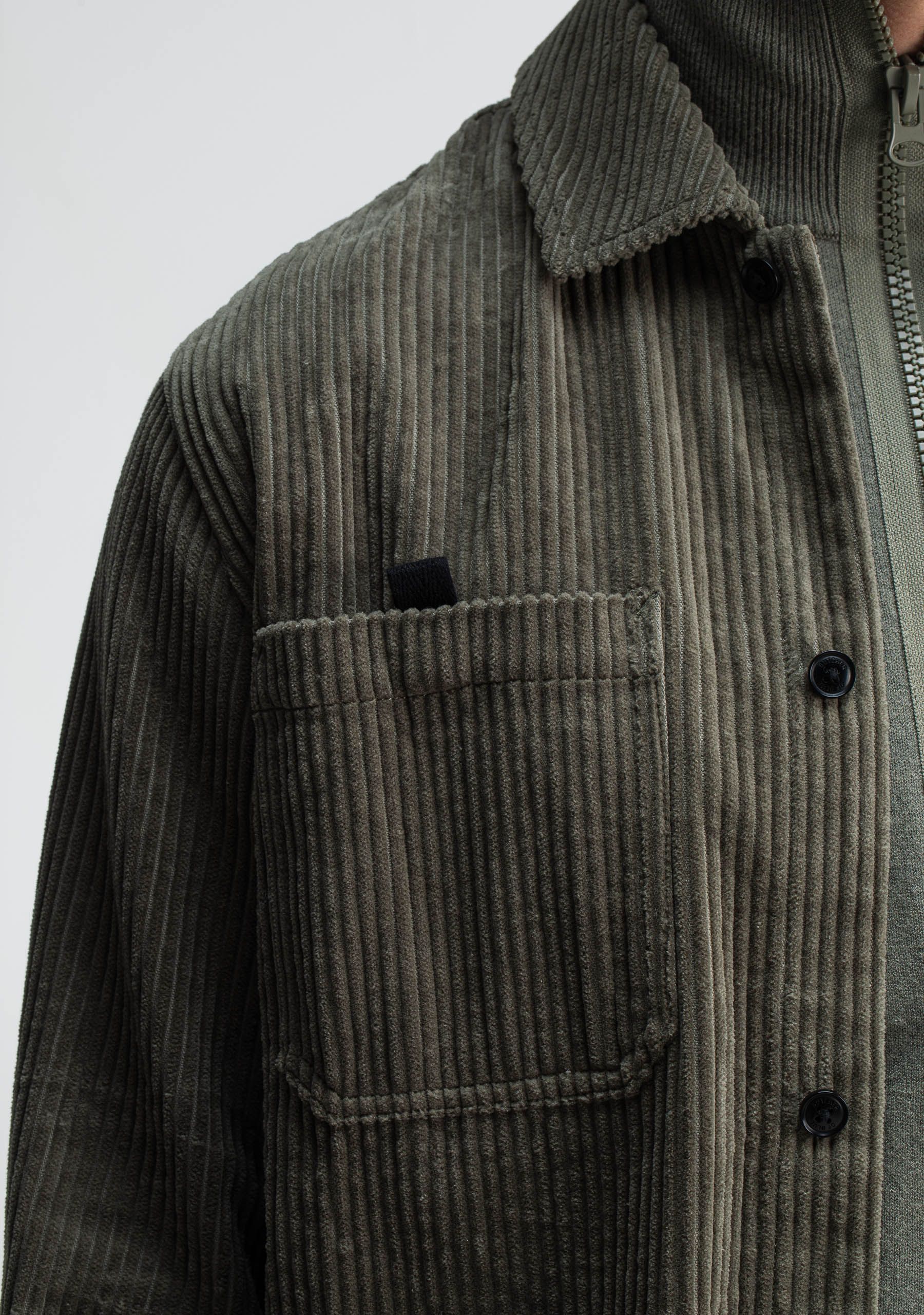 BUTCHER OF BLUE OVERSHIRT