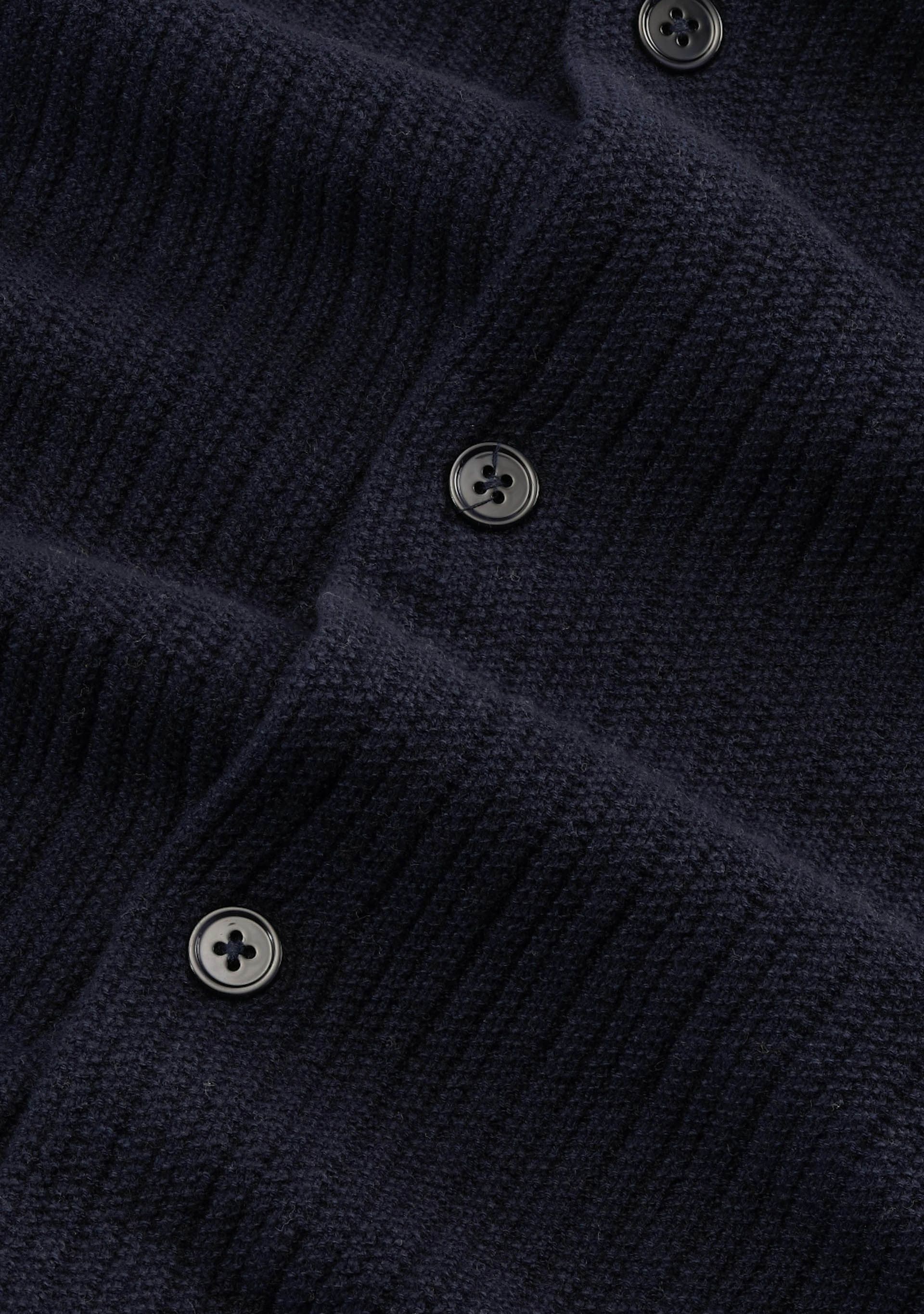 NN07 VEST