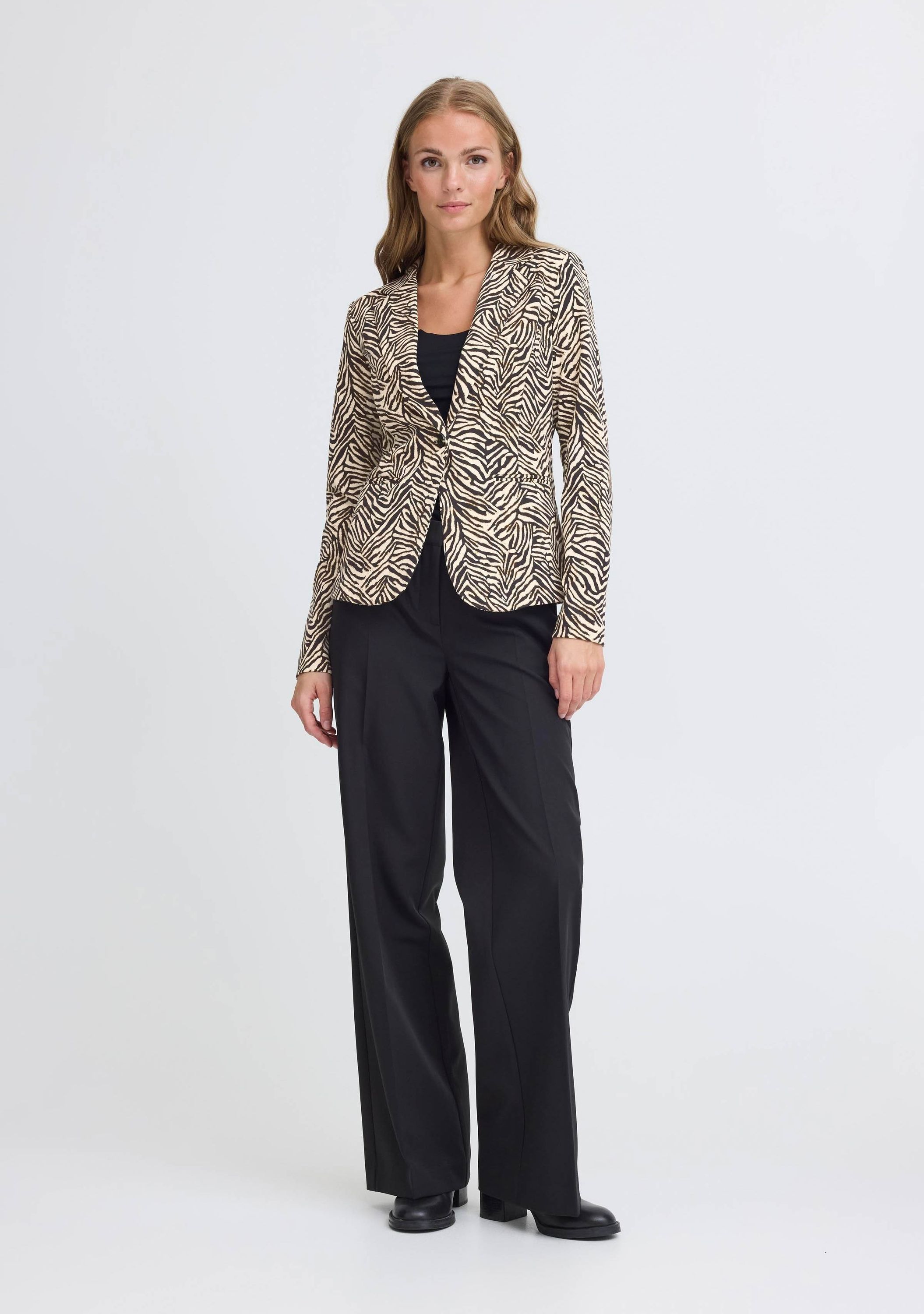 ICHI BLAZER