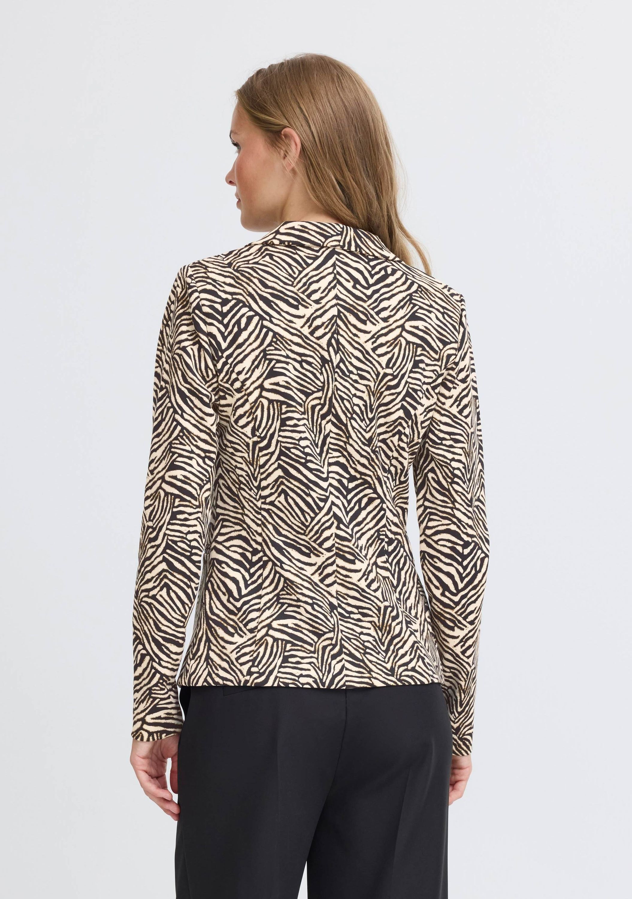 ICHI BLAZER