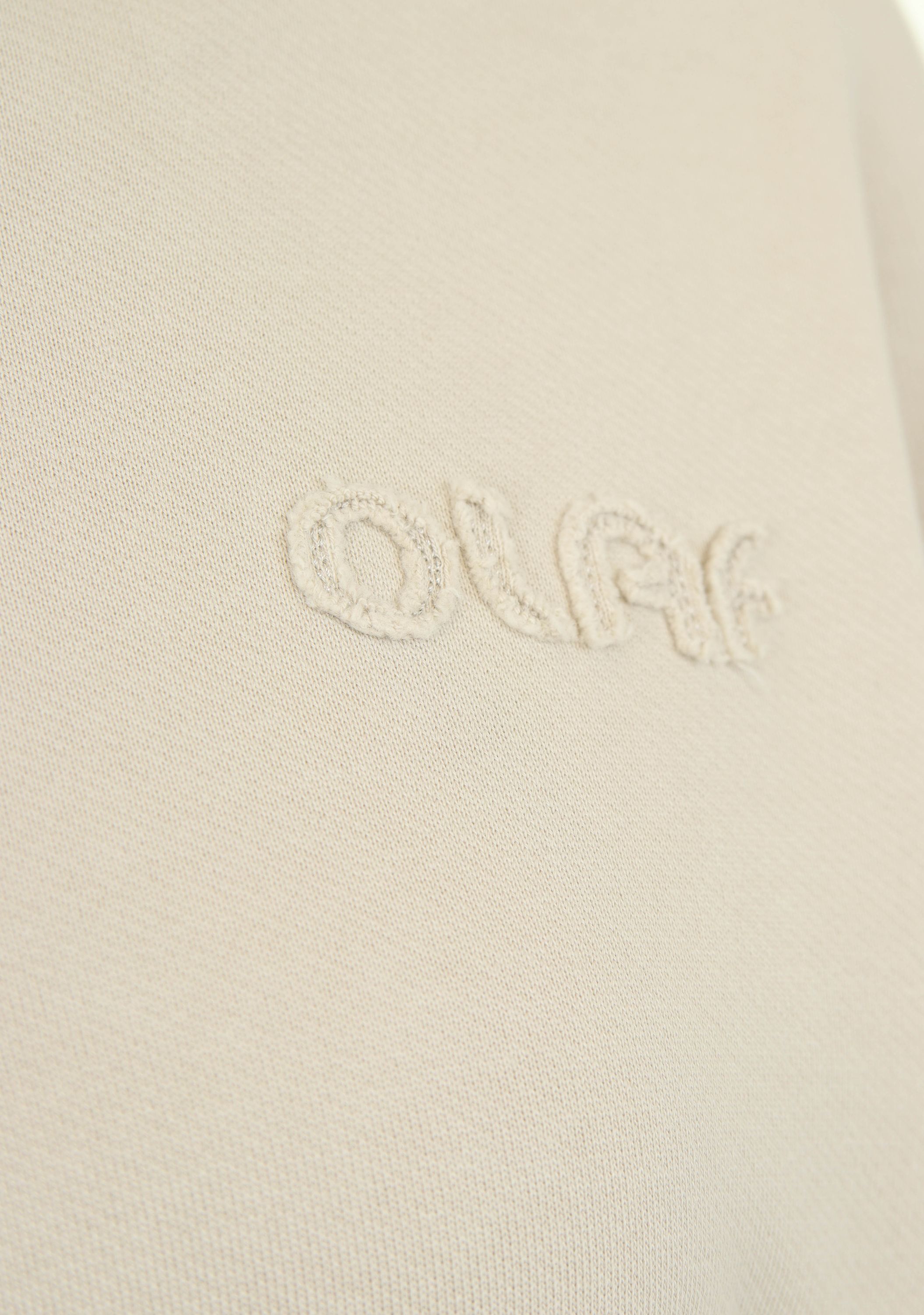 OLAF SWEATER
