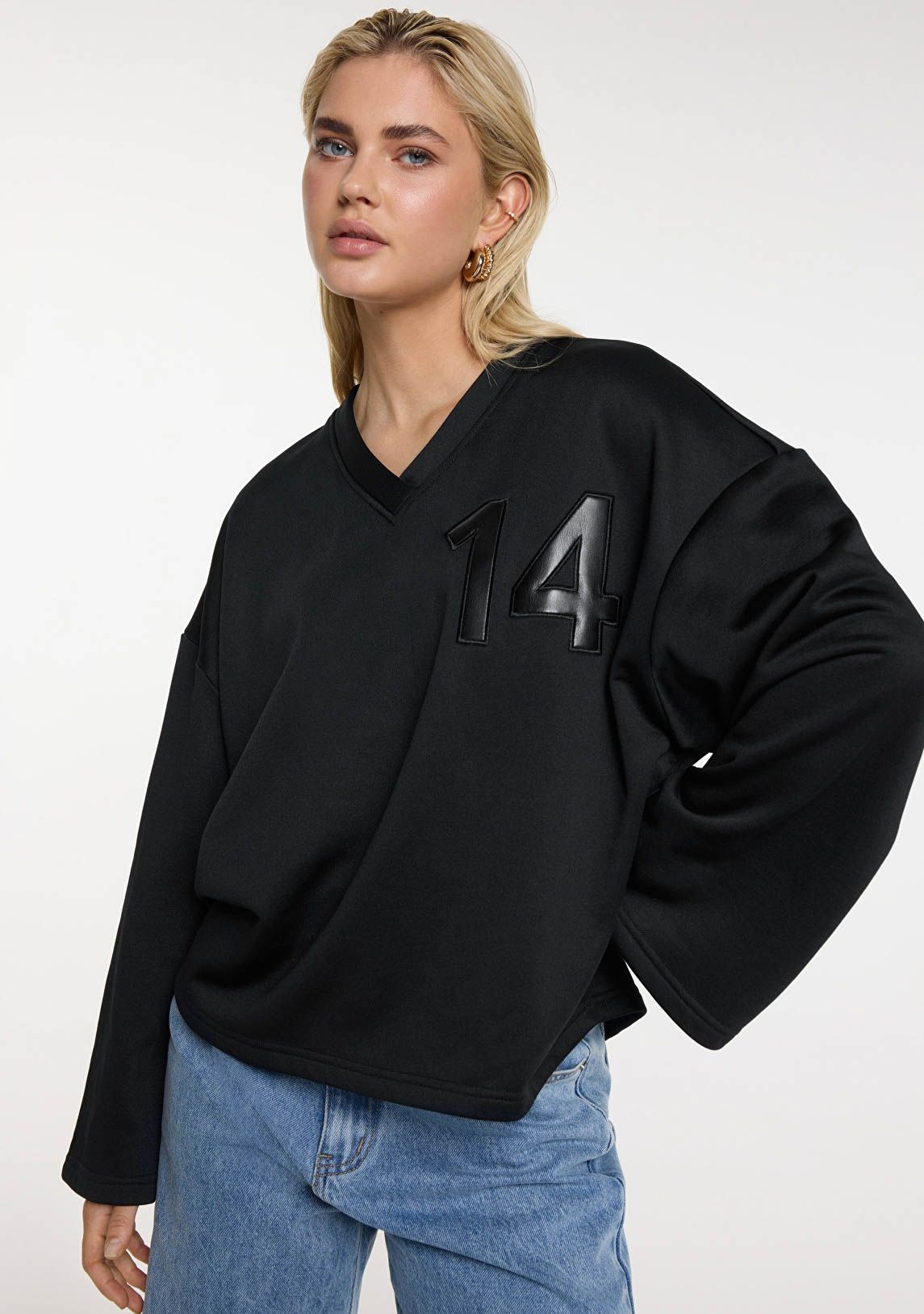 ALIX THE LABEL SWEATER