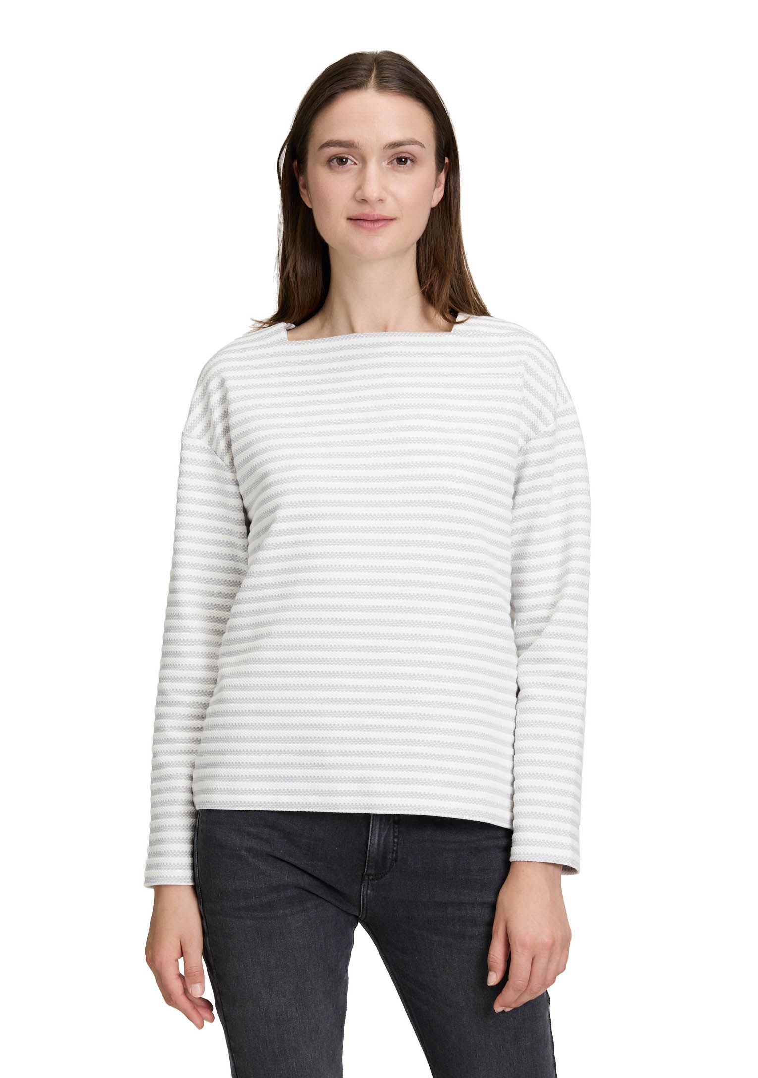 BETTY & CO SWEATER