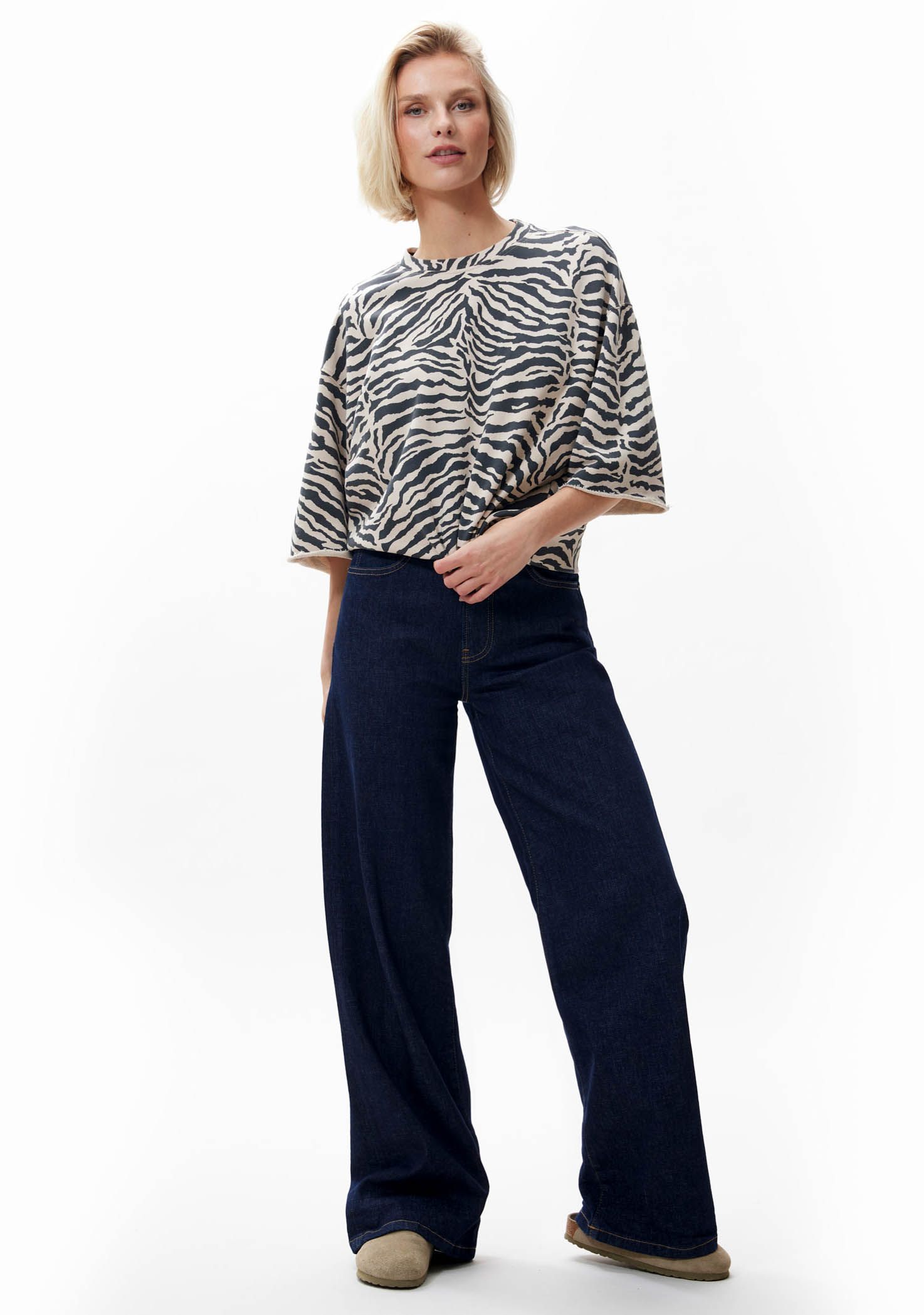CATWALK JUNKIE SWEATER