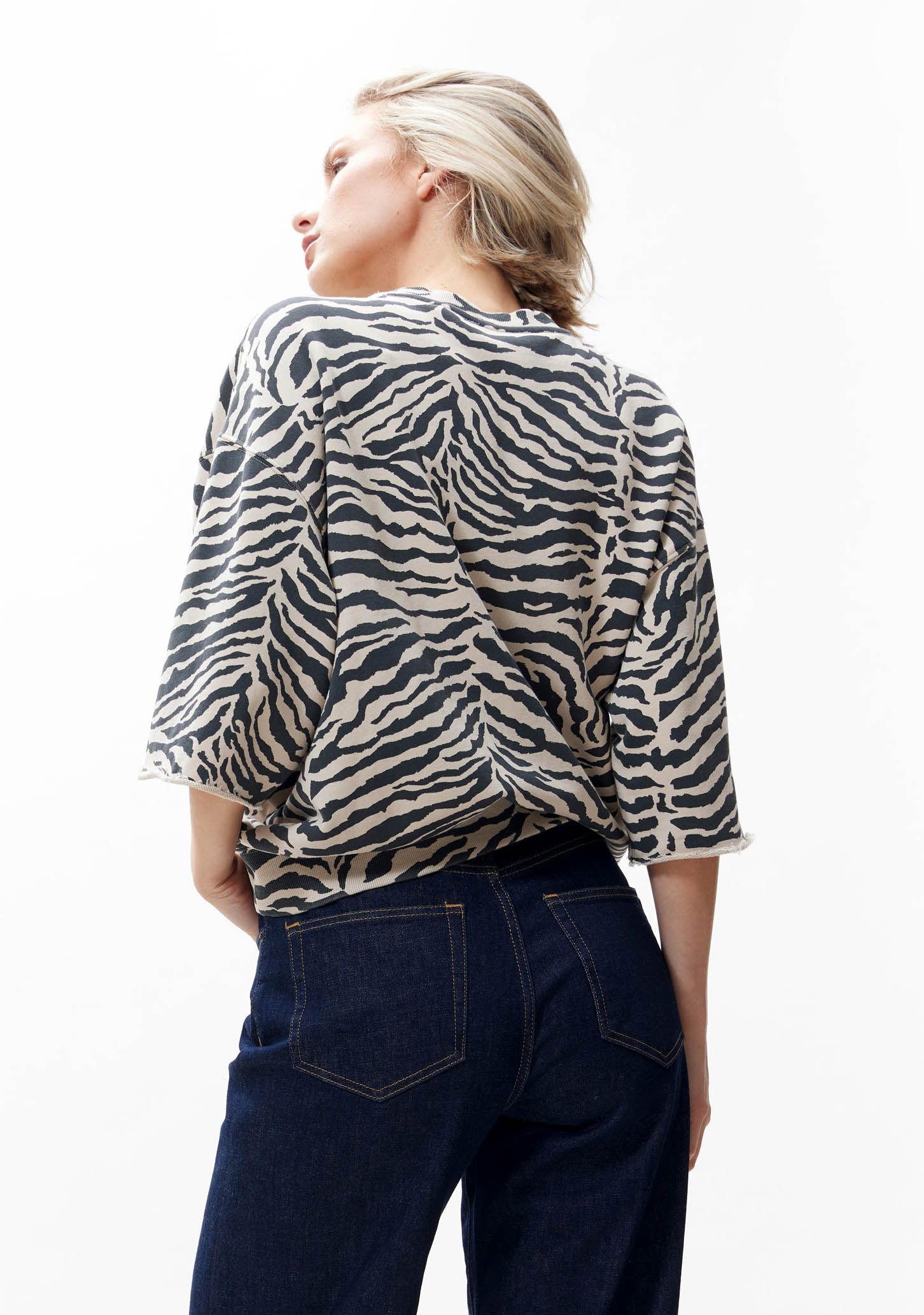 CATWALK JUNKIE SWEATER