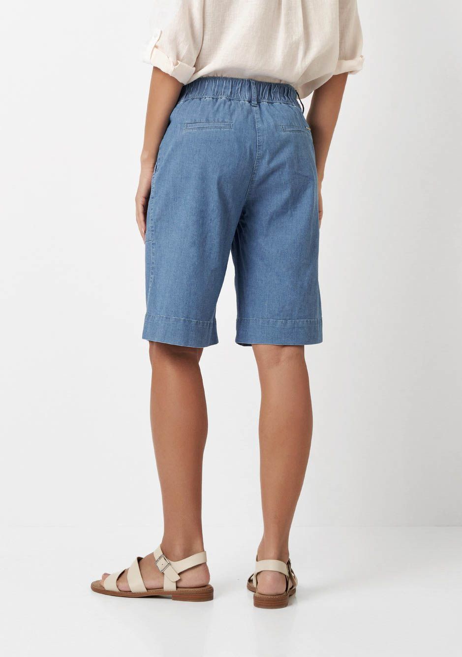 TONI SHORT