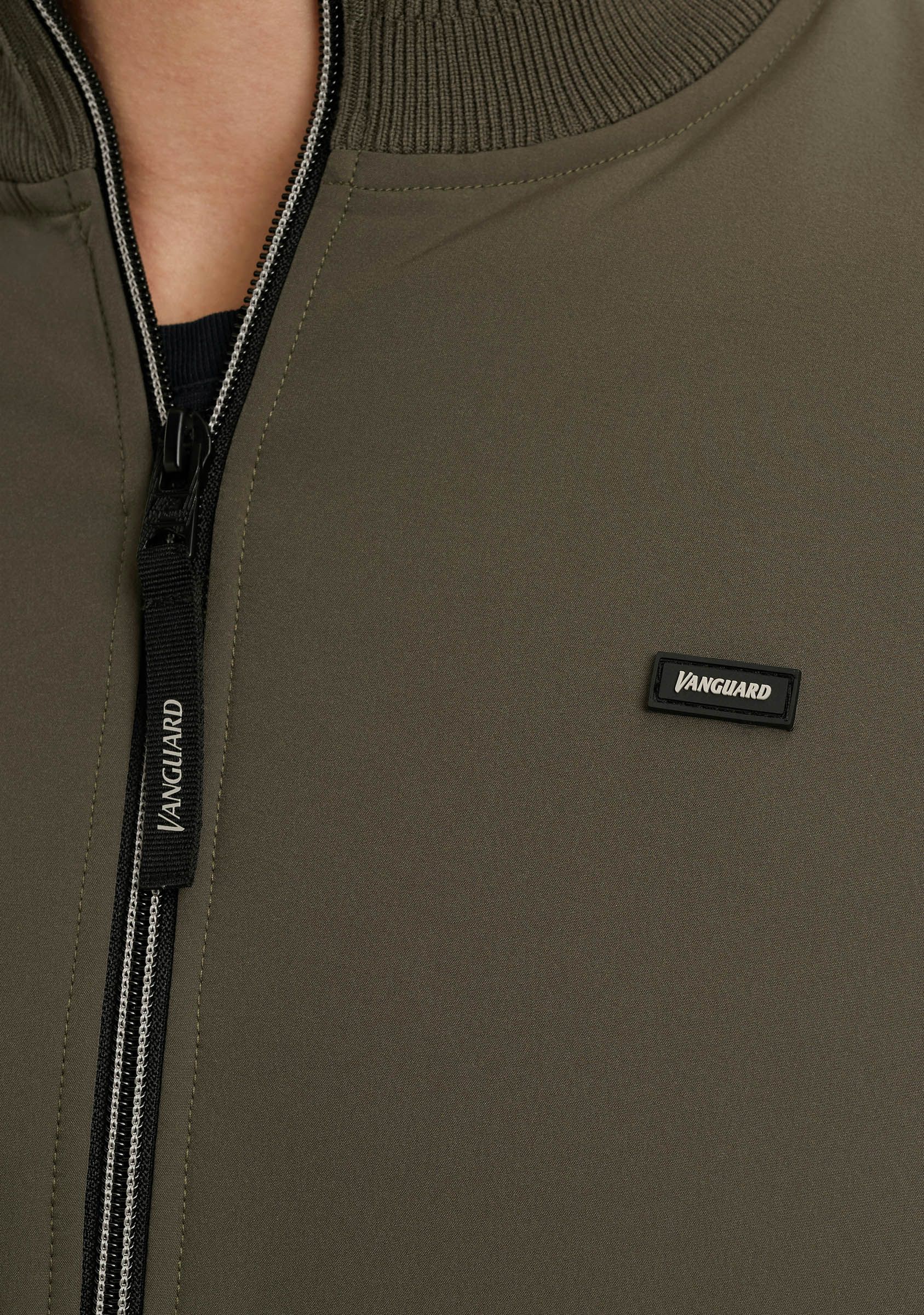 VANGUARD VEST