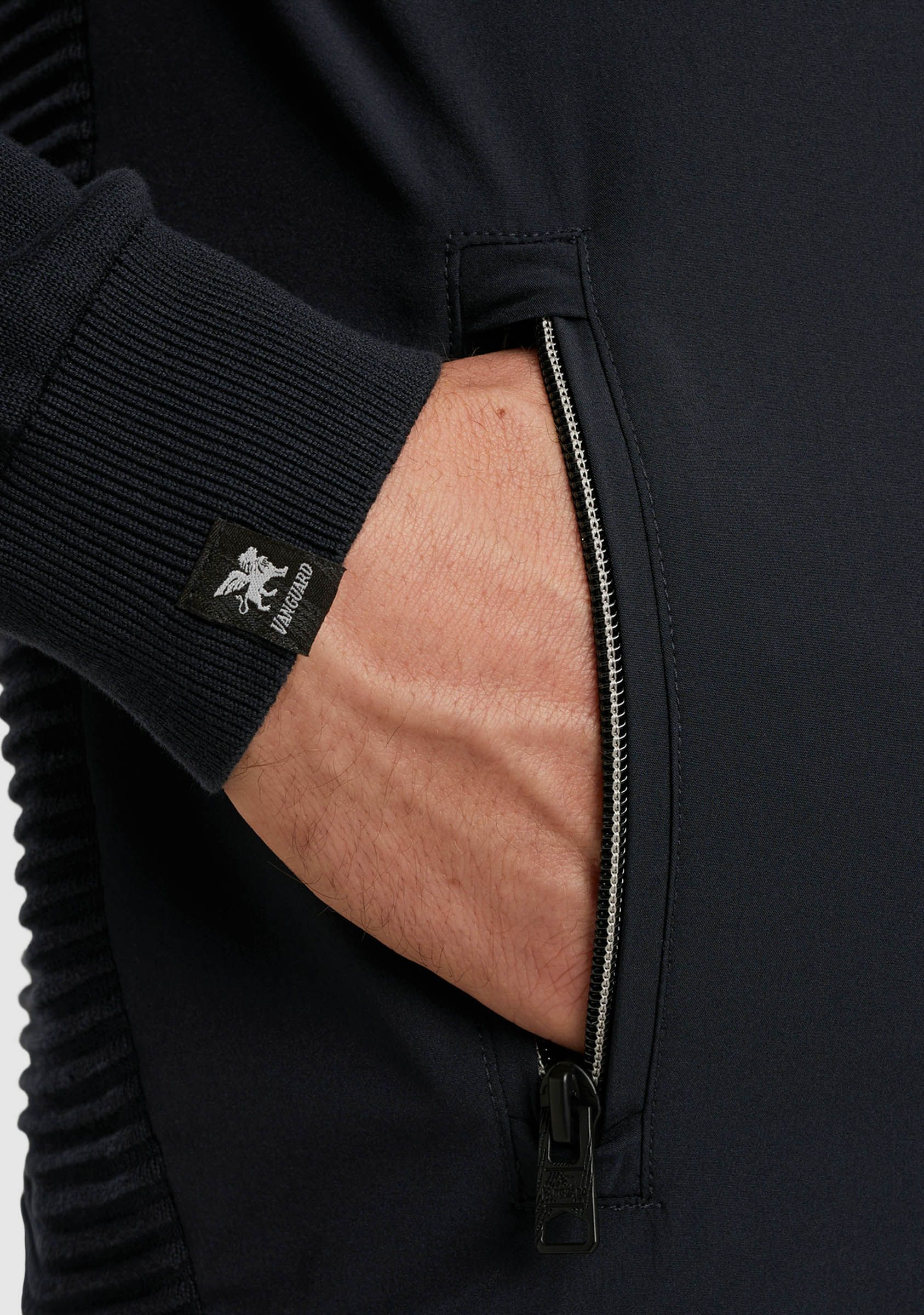 VANGUARD VEST
