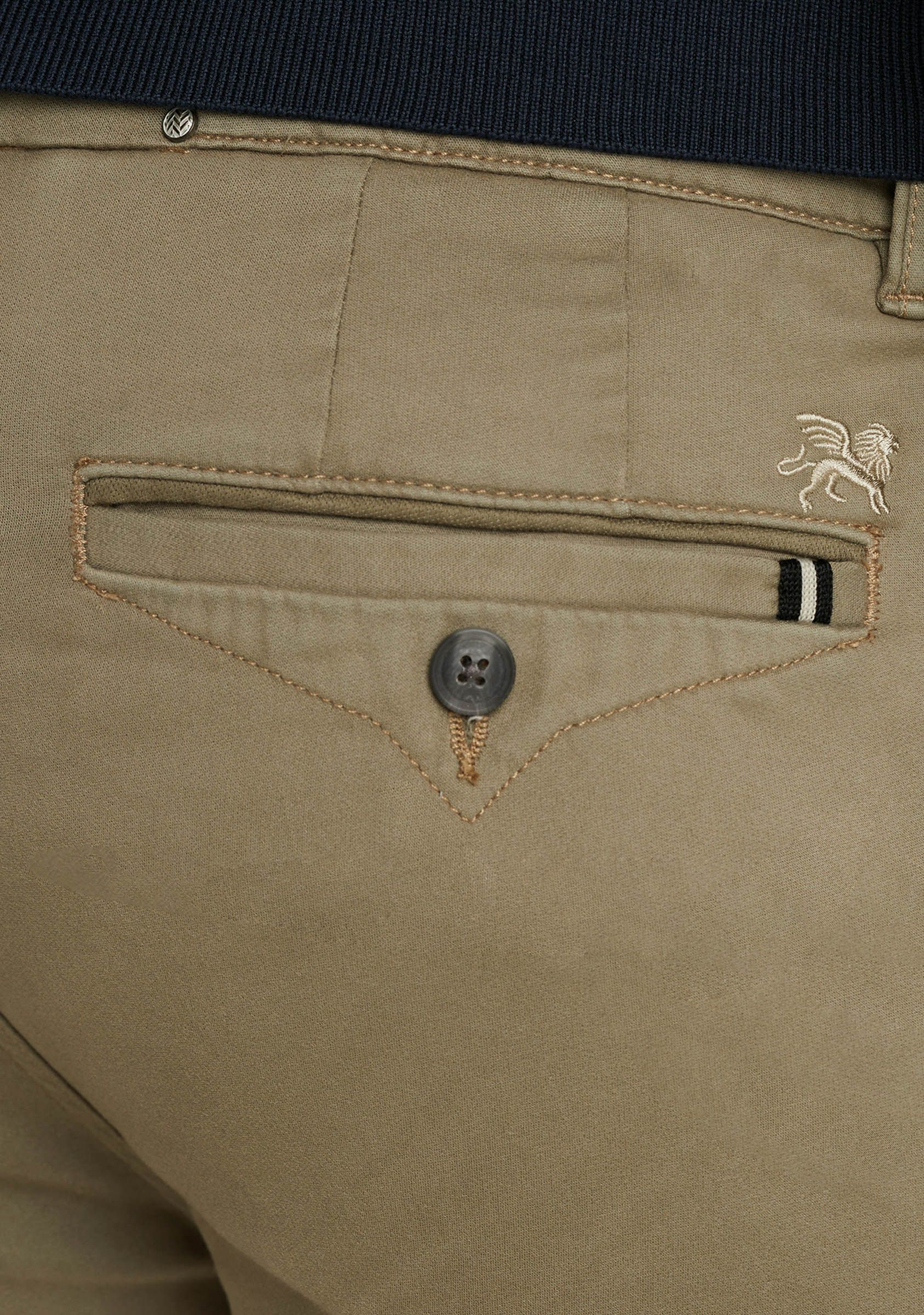 VANGUARD CHINO
