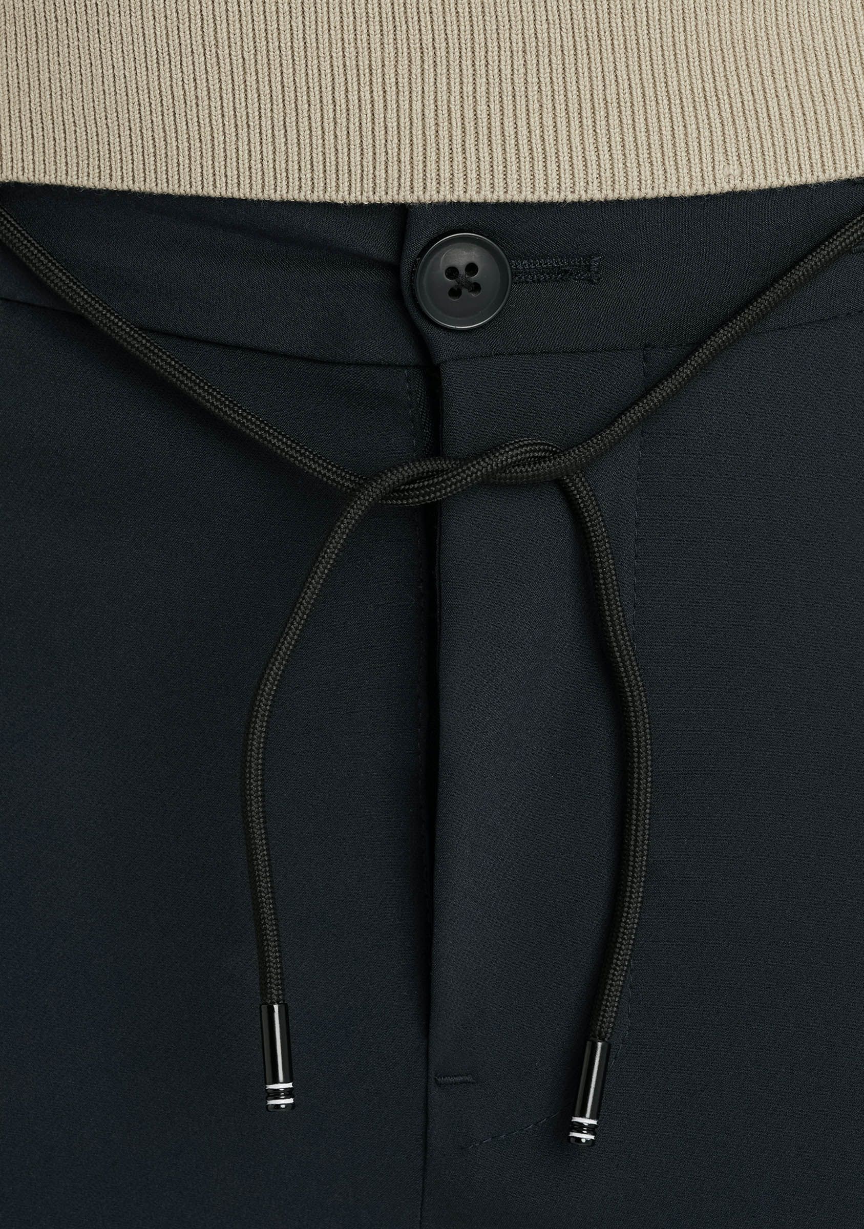 VANGUARD CHINO