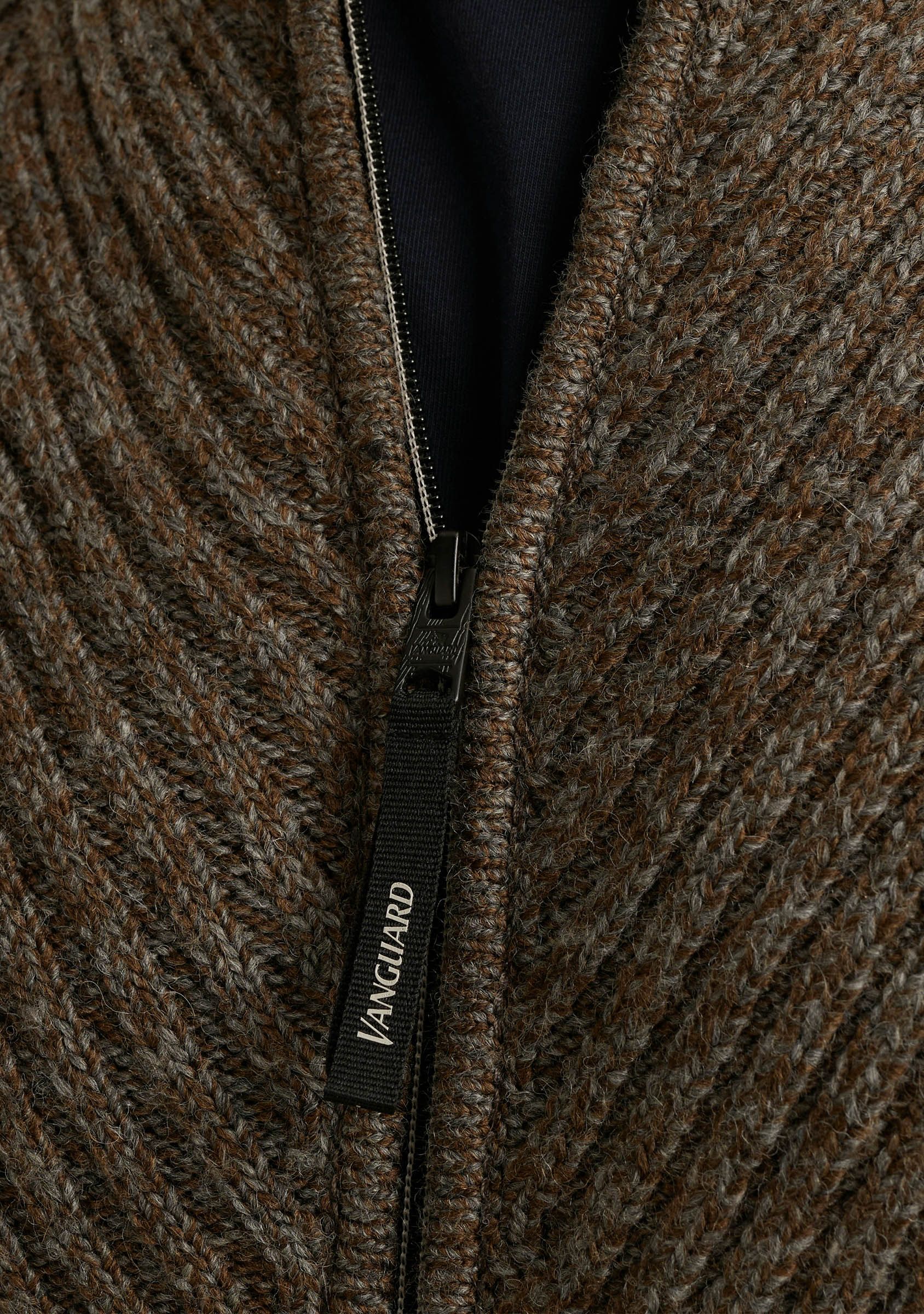VANGUARD VEST