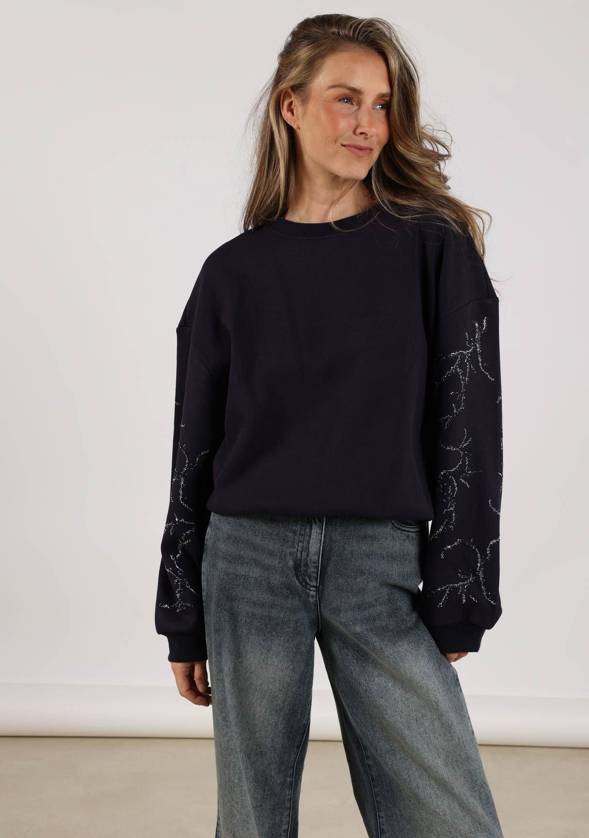 NUKUS SWEATER