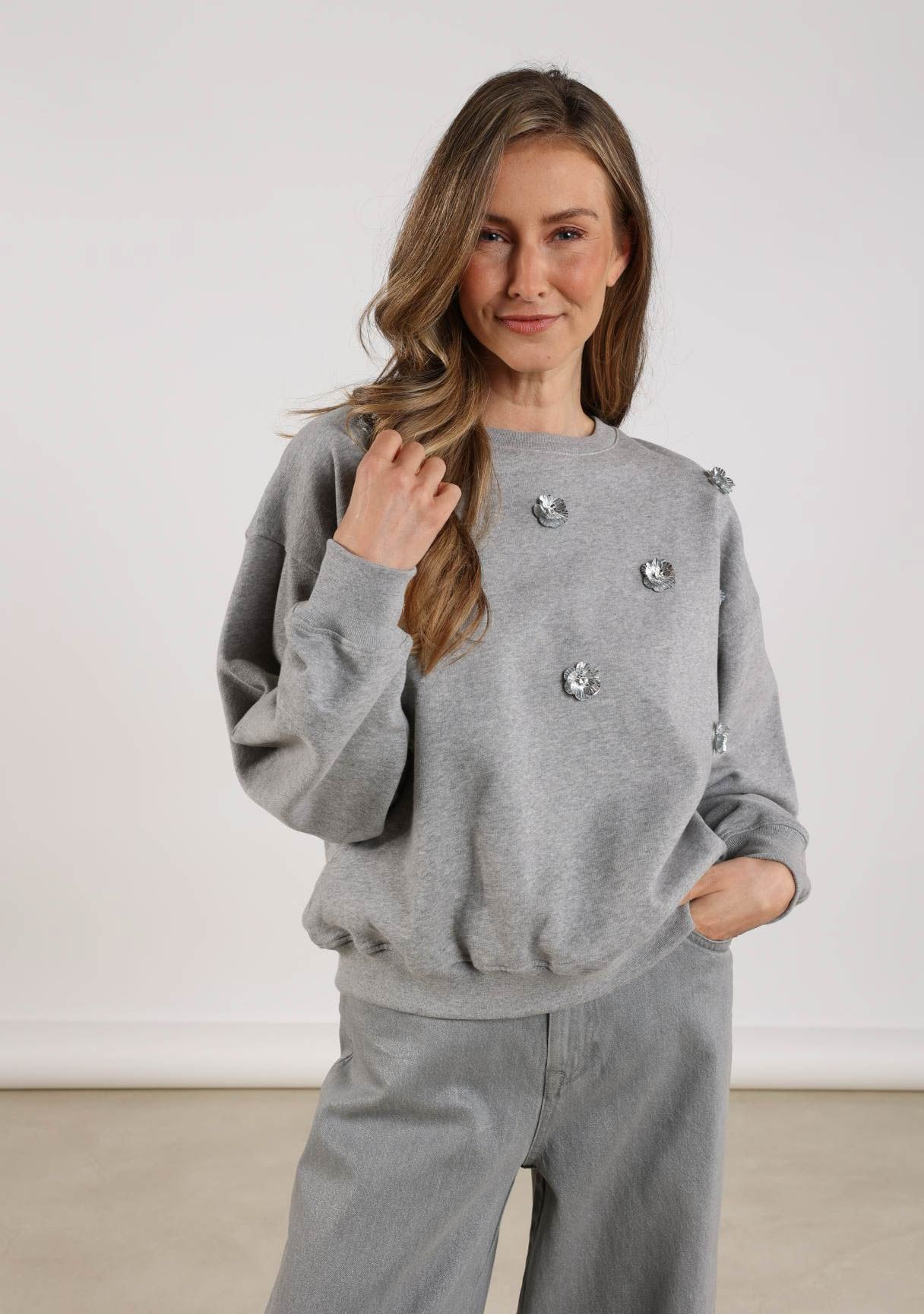 NUKUS SWEATER