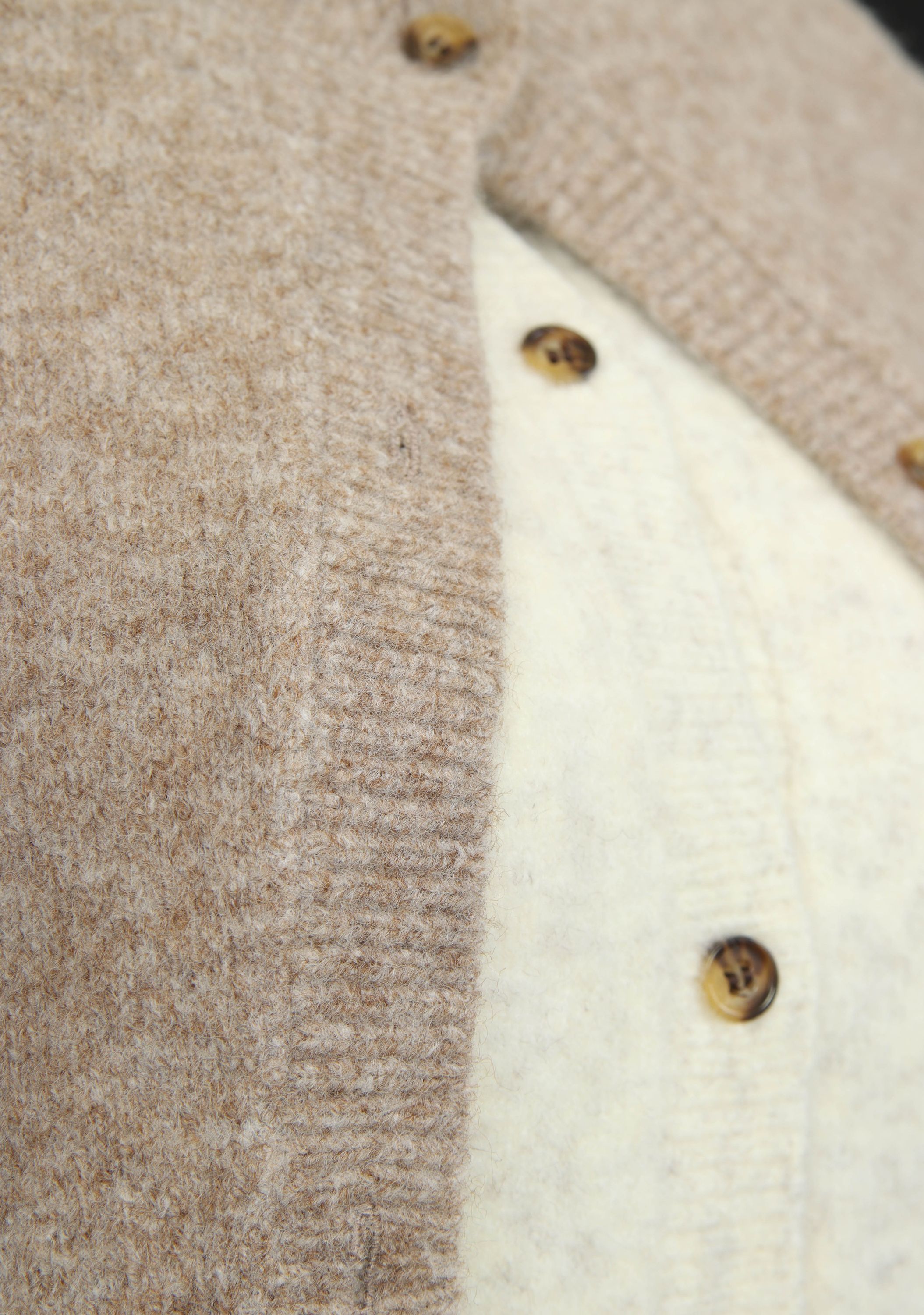 NUKUS VEST